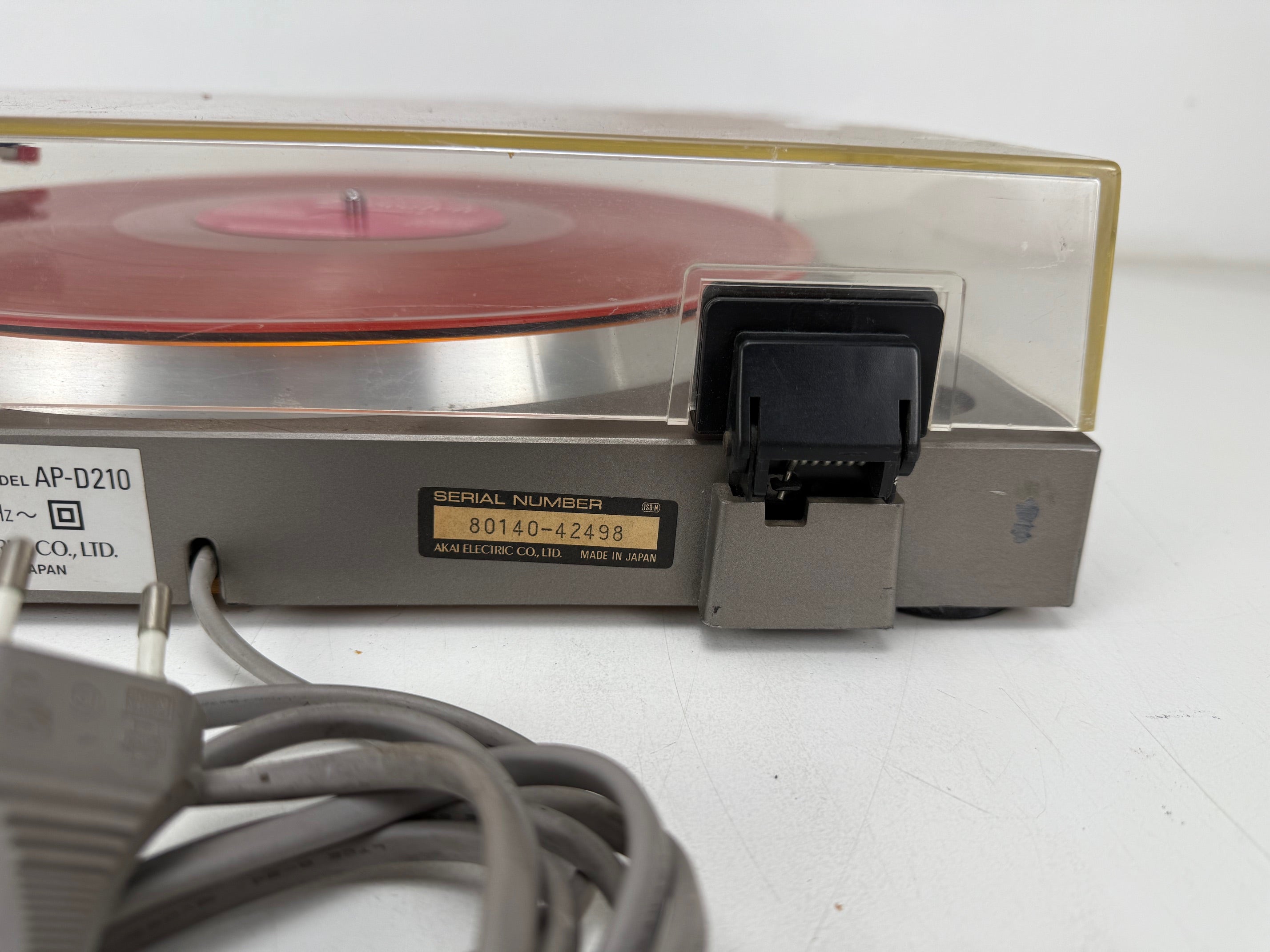 Akai AP-D210 Direct Drive draaitafel met nieuwe cartridge - Parelgrijs