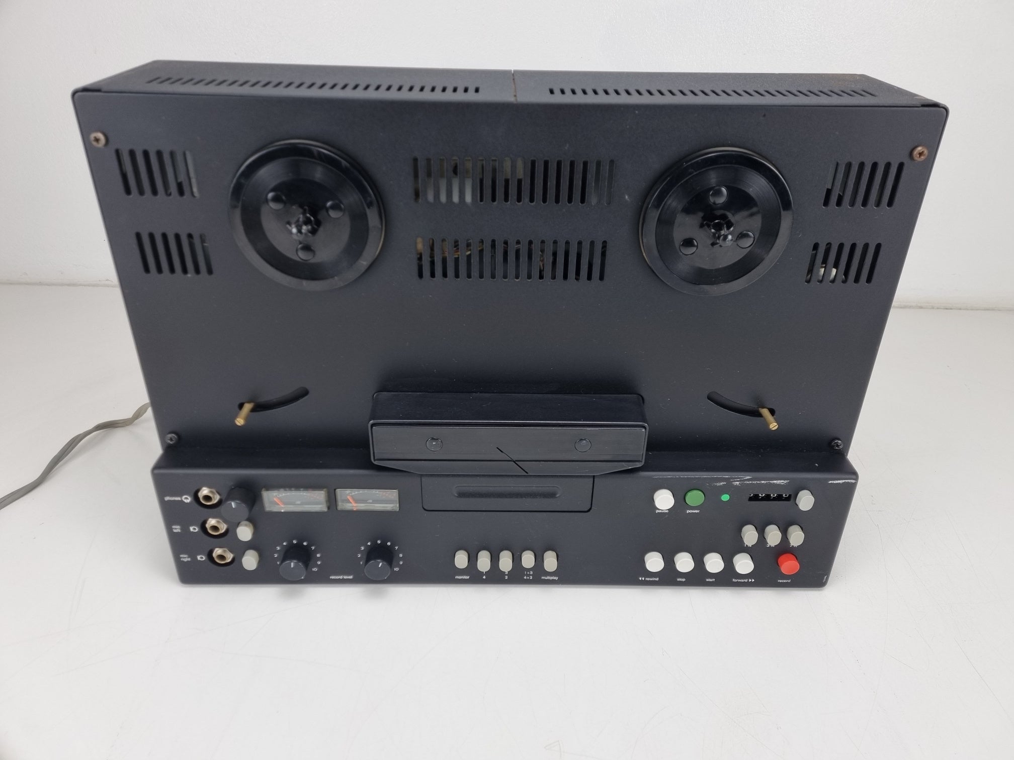 Braun TG 1000/4 stereo cassettedeck - Nieuwe riemen - Koppen gereinigd - Nieuwe potentiometer