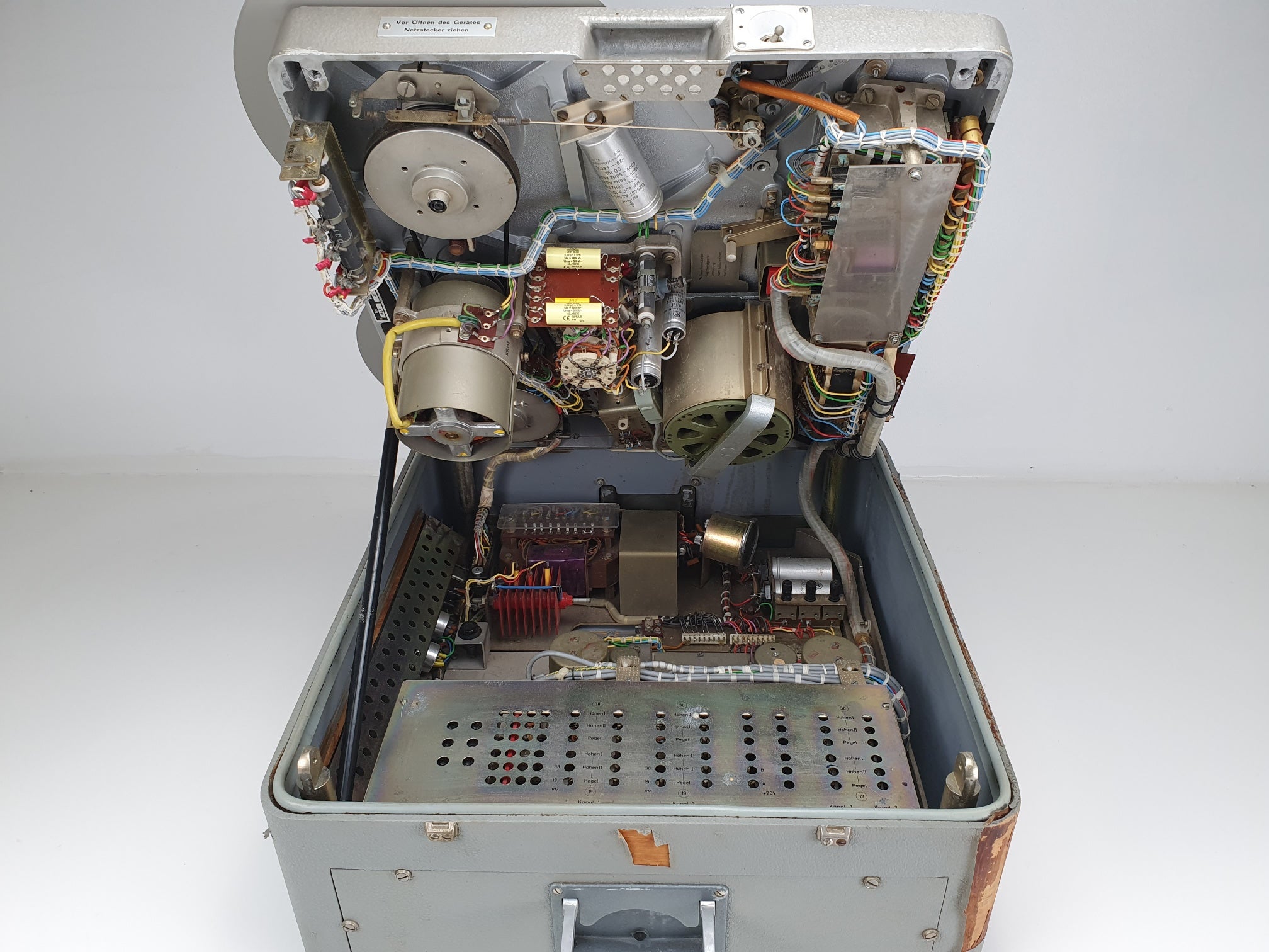 Telefunken M5B stereo bandrecorder in koffer met beschermfolie en handleiding - Onderhoud uitgevoerd