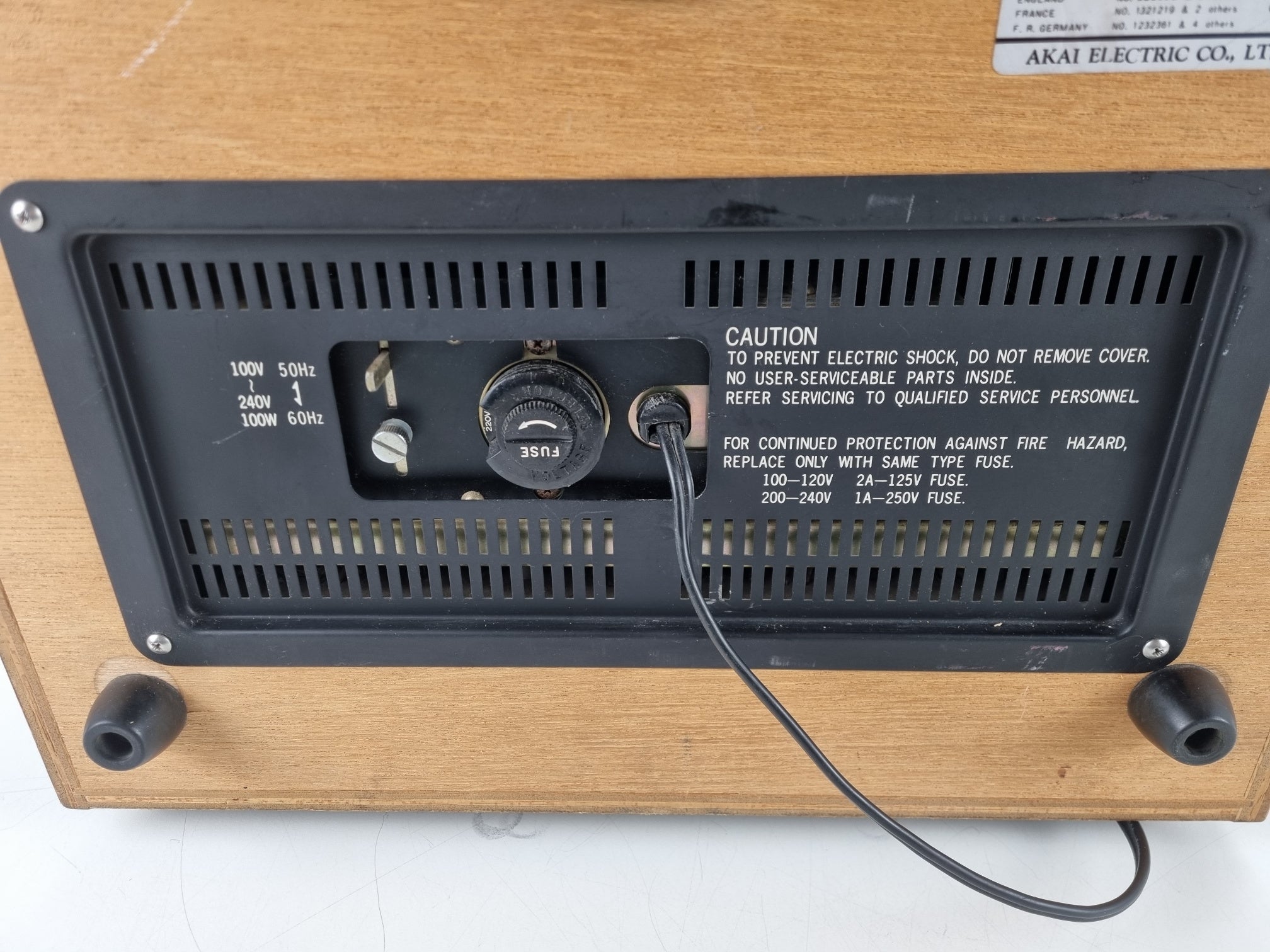 Akai X-201D - 1/4'' reel tot reel recorder -  4 track 2 channel - With lid