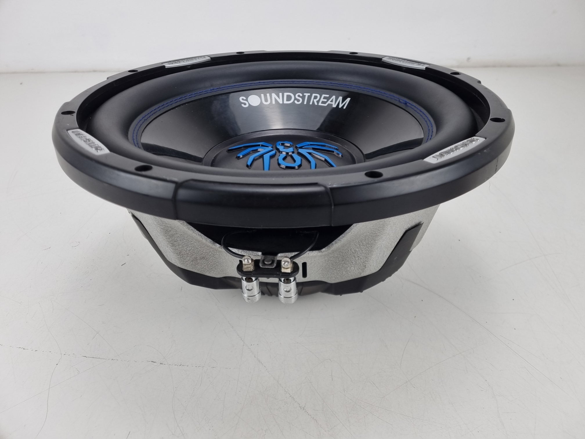 Soundstream SW-12SE - Great condition - Tested and working