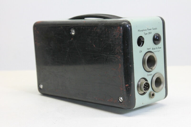 Brüel & Kjaer microphone power supply  type 2801