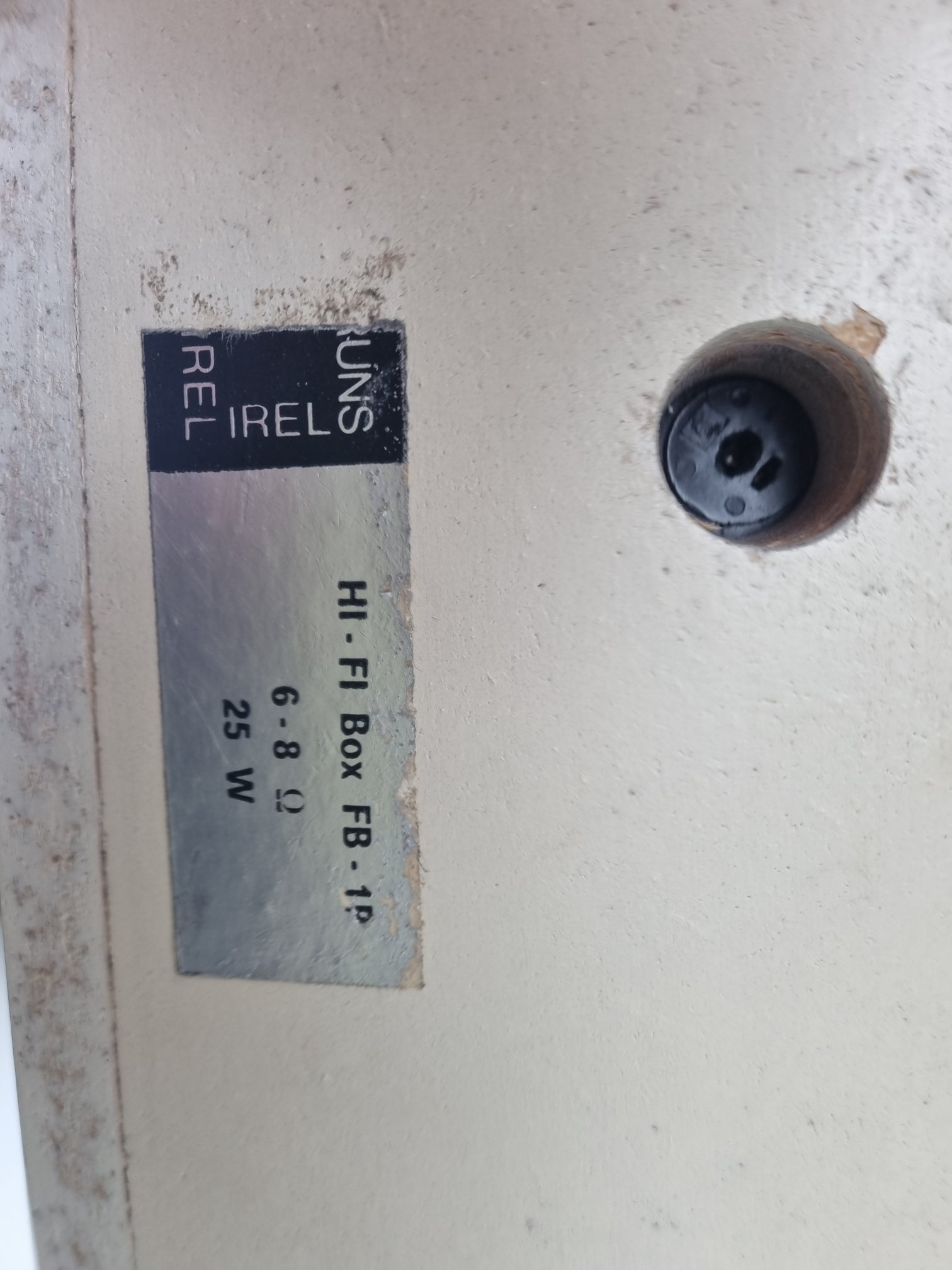 BRUNS IREL FB-1P - HI-FI Box - Has a two-pin DIN connection