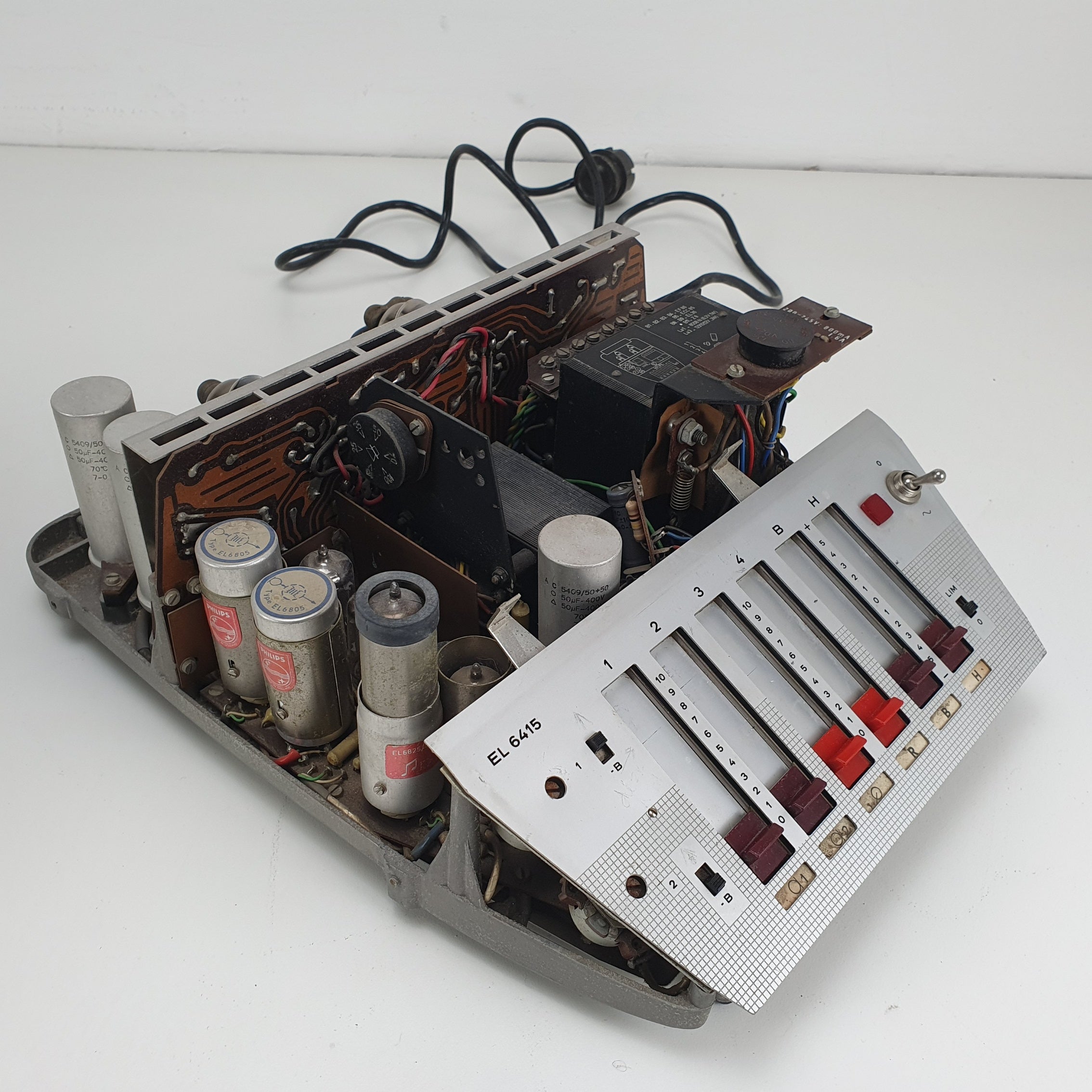 Philips EL 6415 4-kanaals buizenmixer/versterker met EL36- en ECC85-buizen