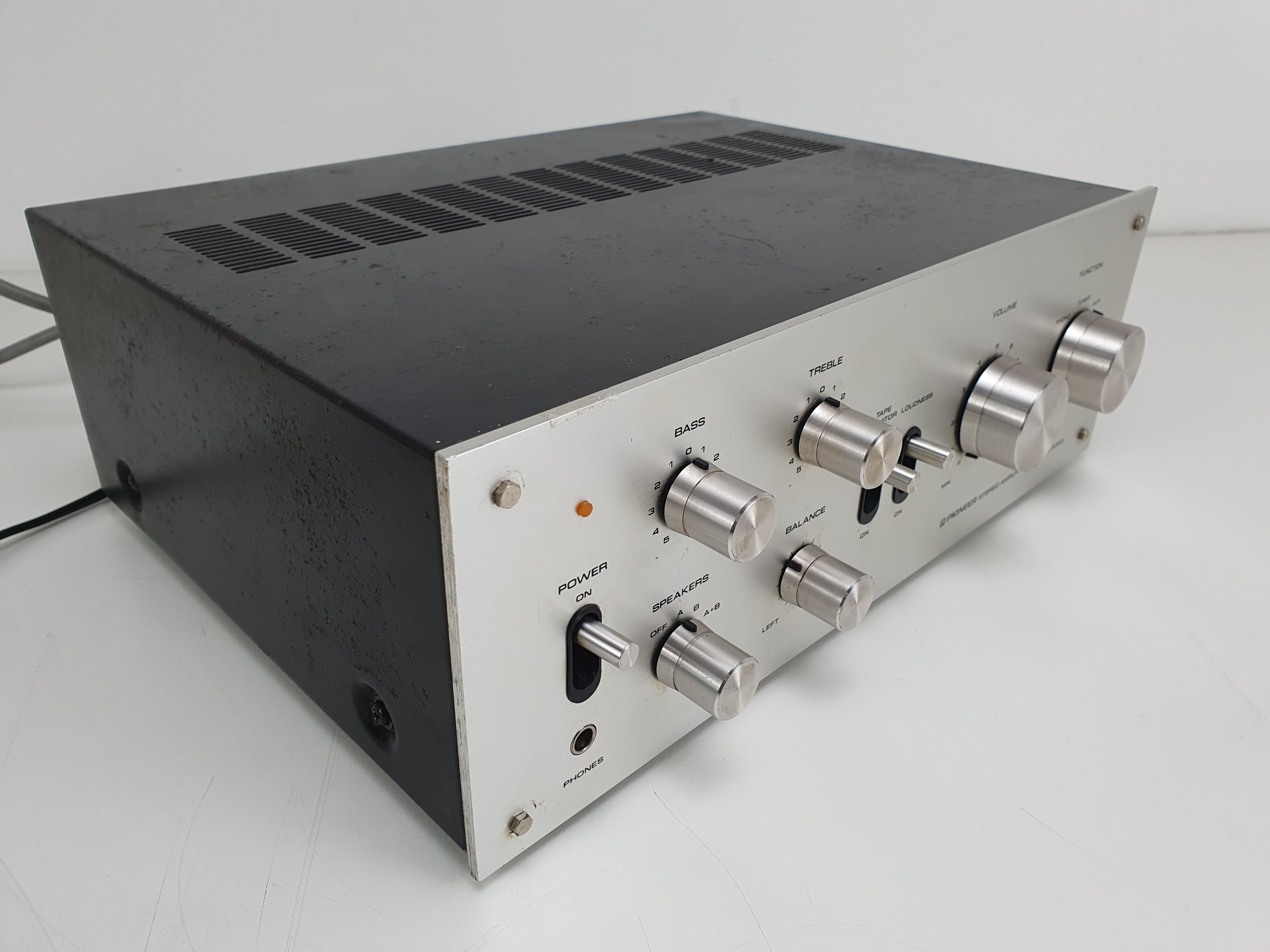 Pioneer SA-5300 stereo versterker - Onderhoud uitgevoerd