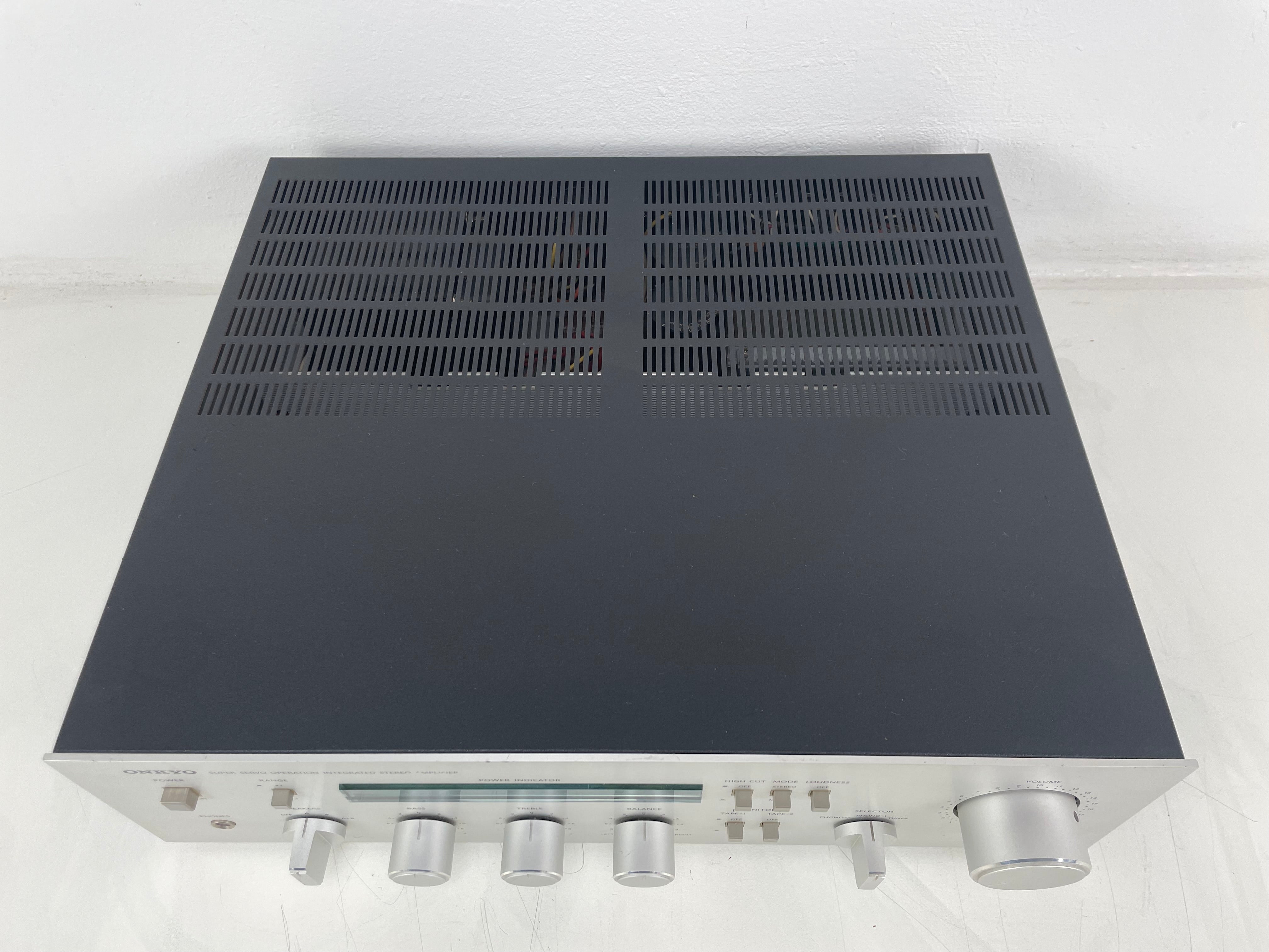 Onkyo - A-7040 - Integrated Stereo Amplifier
