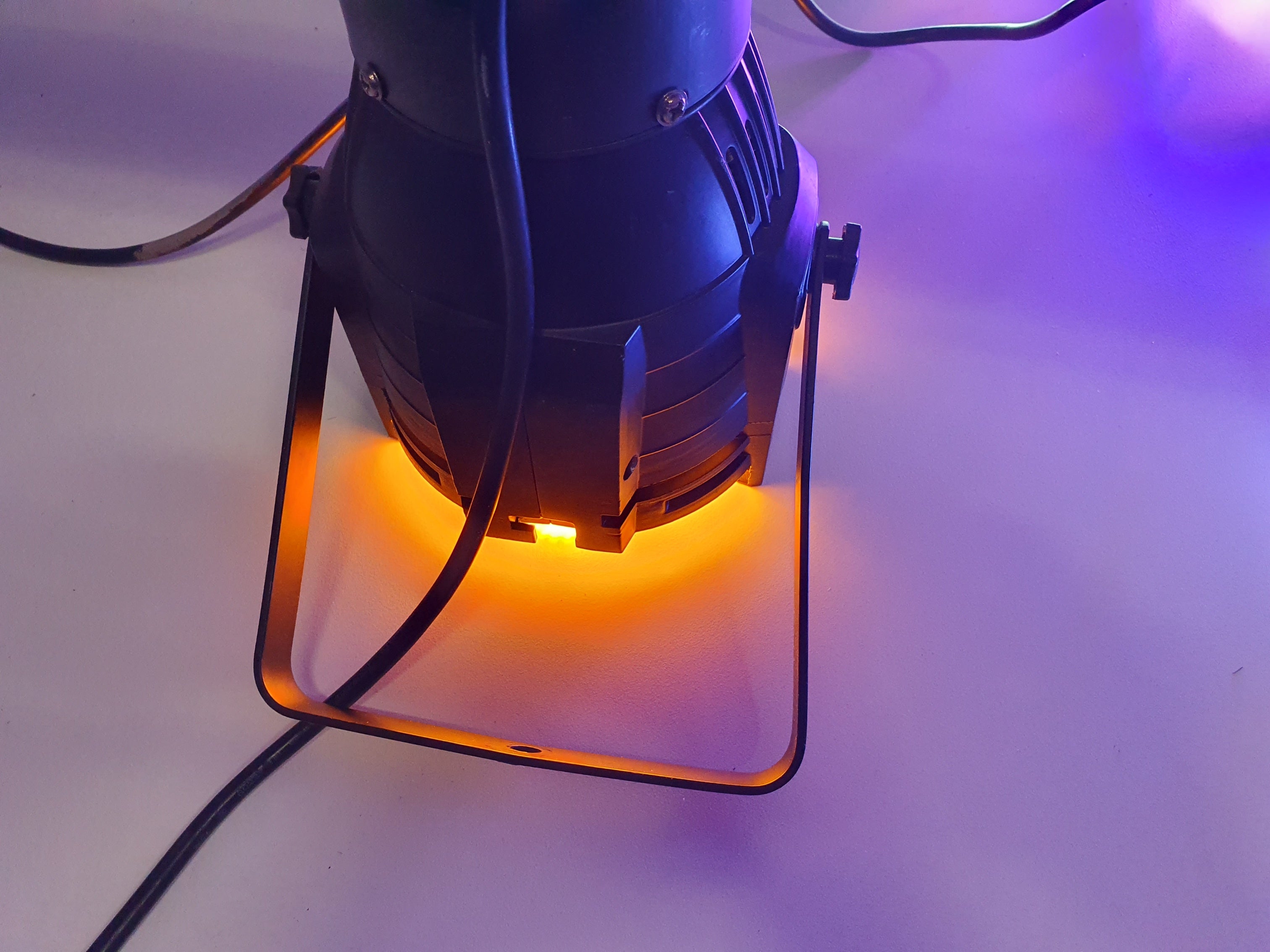 Unknown Lot with 4x led stage light