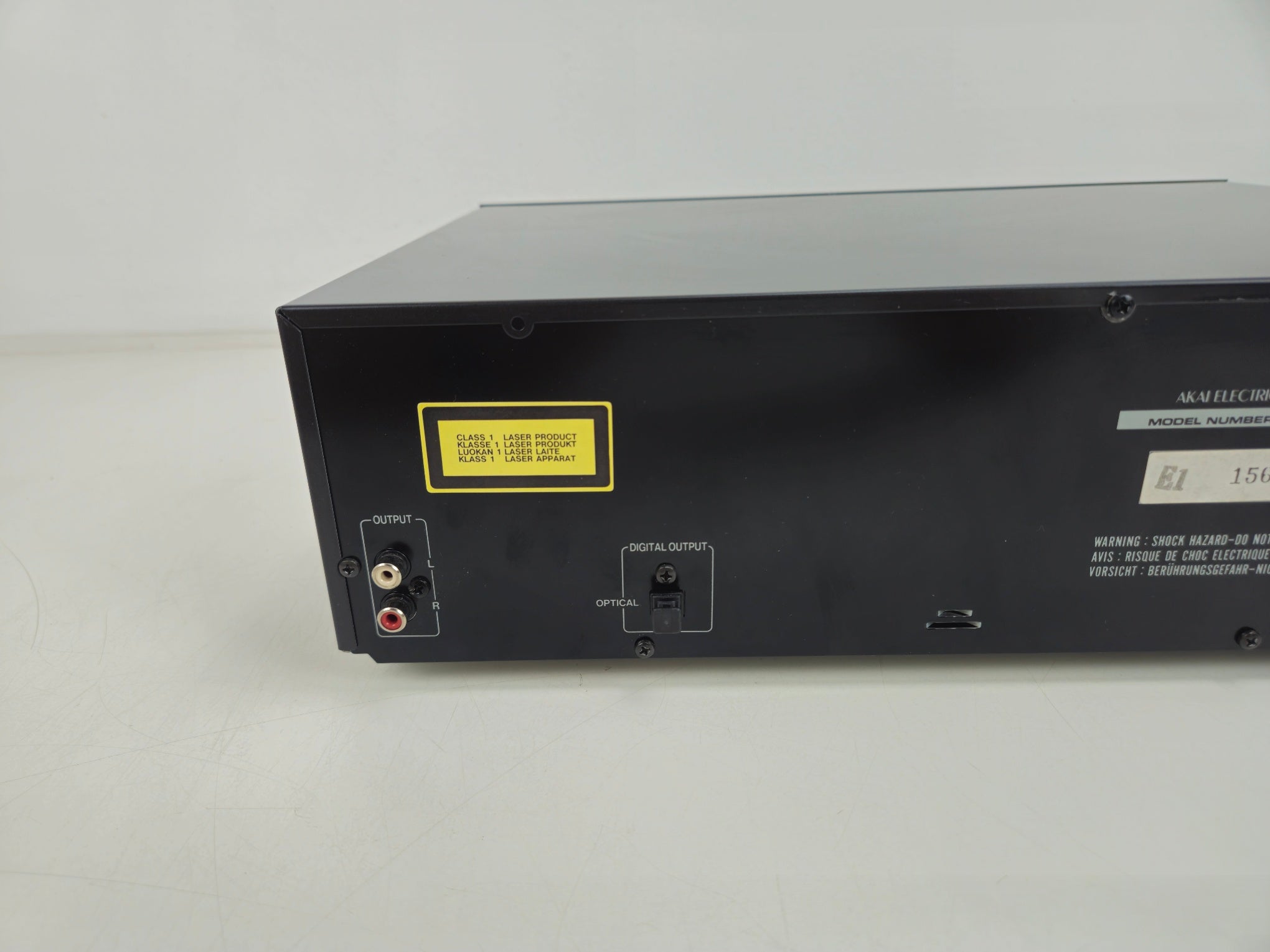 Akai - CD-37B - Compact Disc Player - With Remote