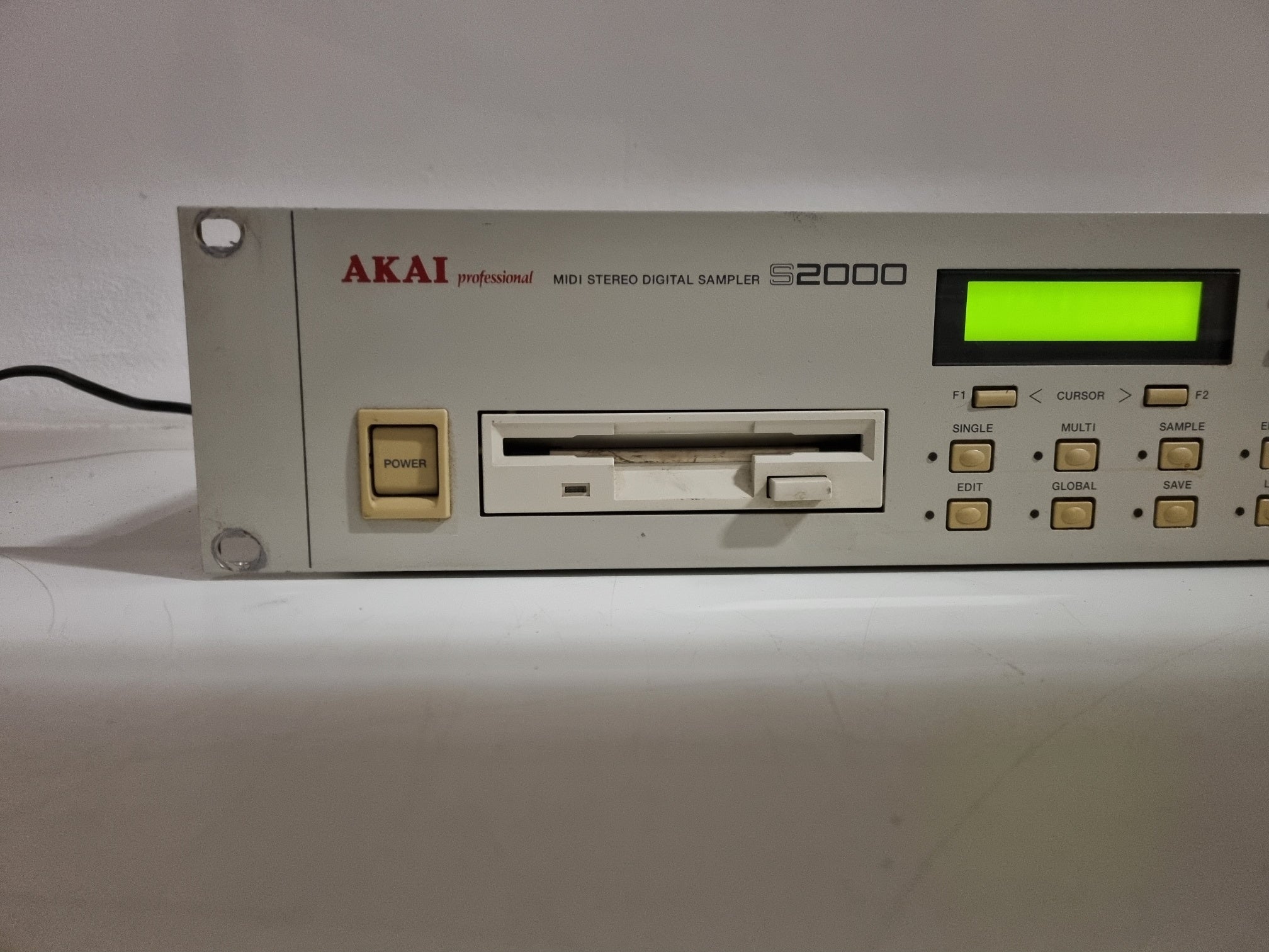 Akai S2000 MIDI Stereo Digitale Sampler - voeding getest - Verkocht zoals hij is