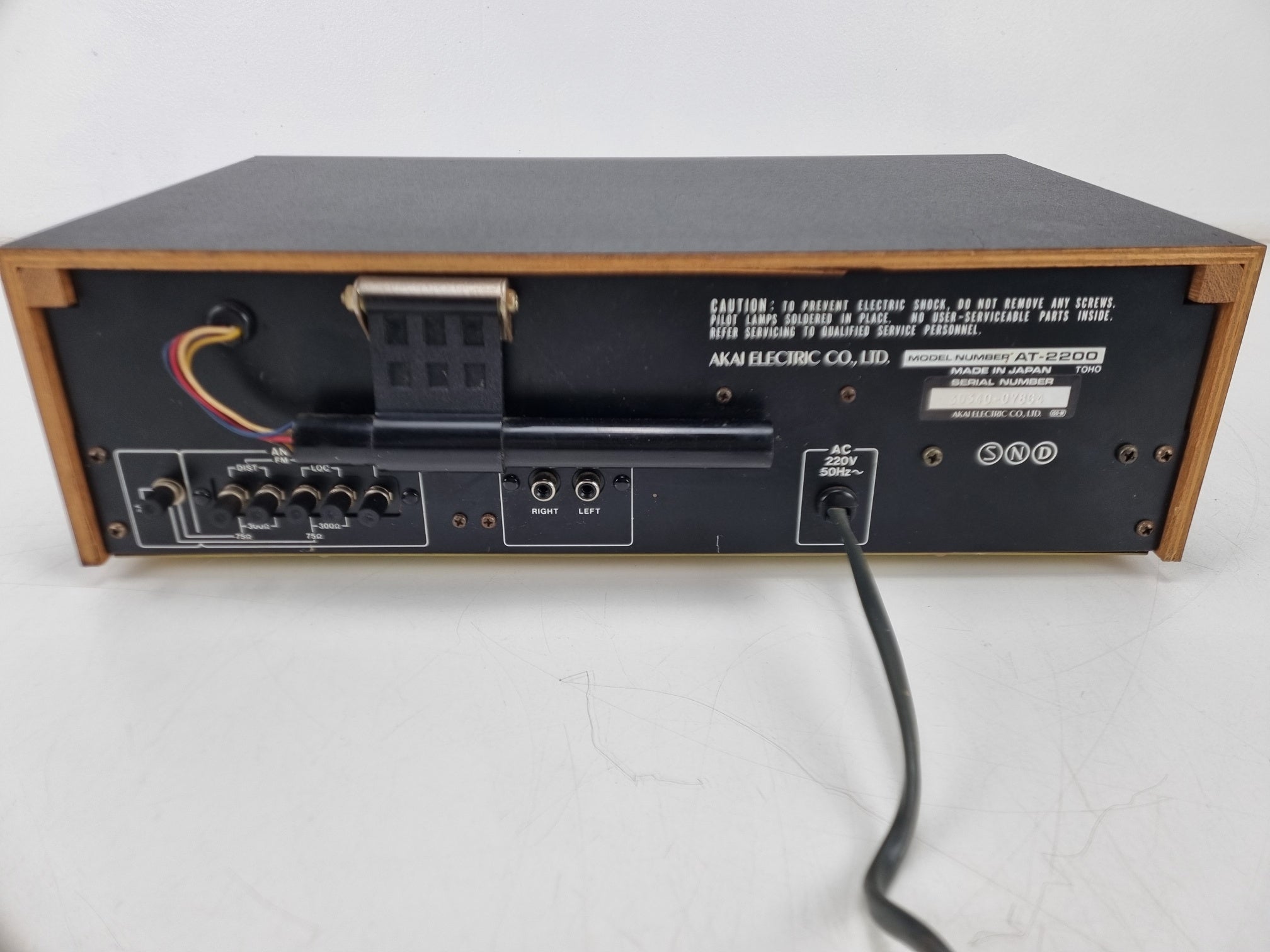 Akai AT-2200 - Vintage tuner met nieuwe verlichting - Zwart
