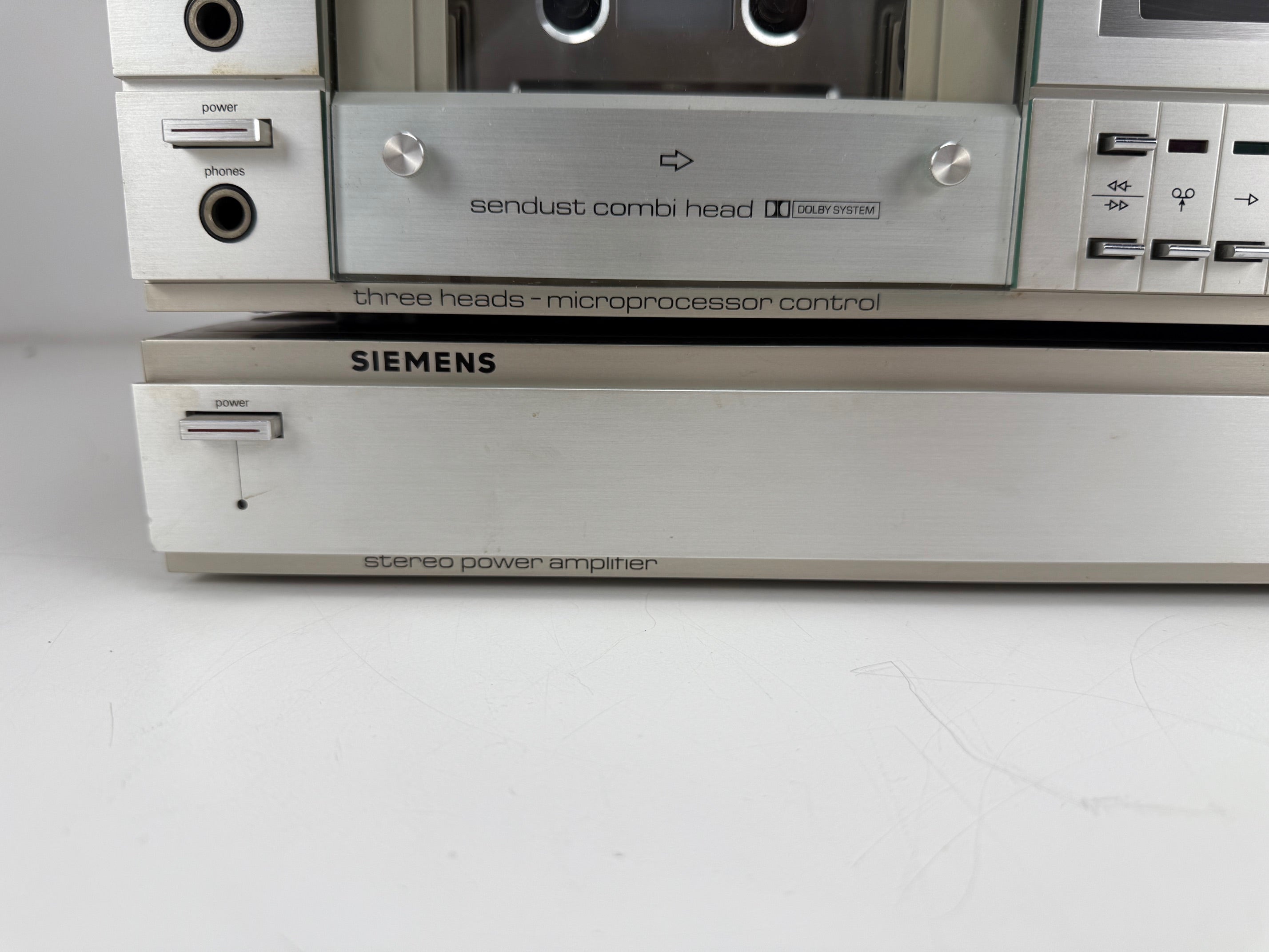Siemens RP777 Pre-Amp / RH777 Tuner / RC777  Cassette Deck / RE777 Power Amp
