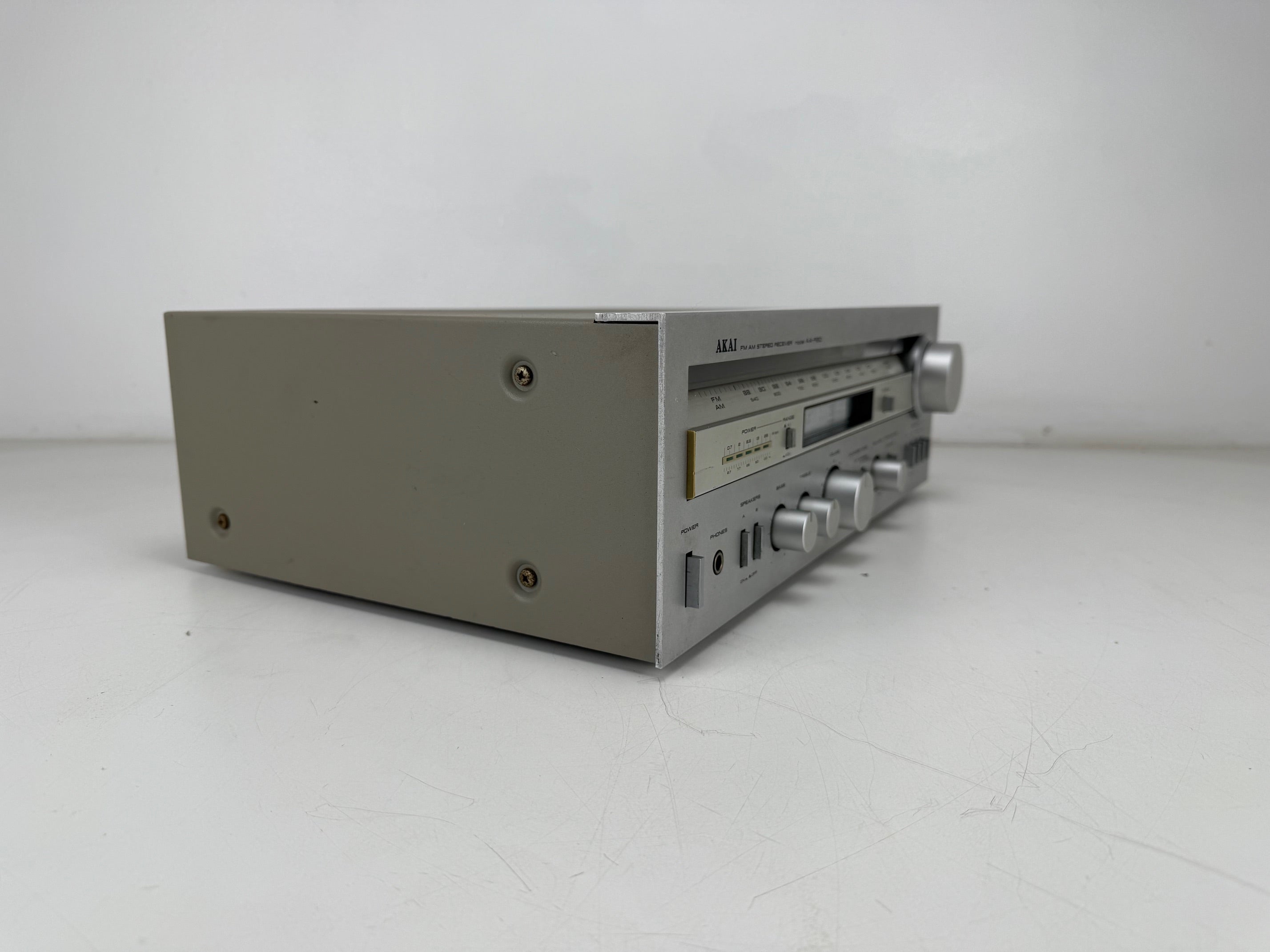 Akai AA-R20 stereo-ontvanger - Onderhoud uitgevoerd