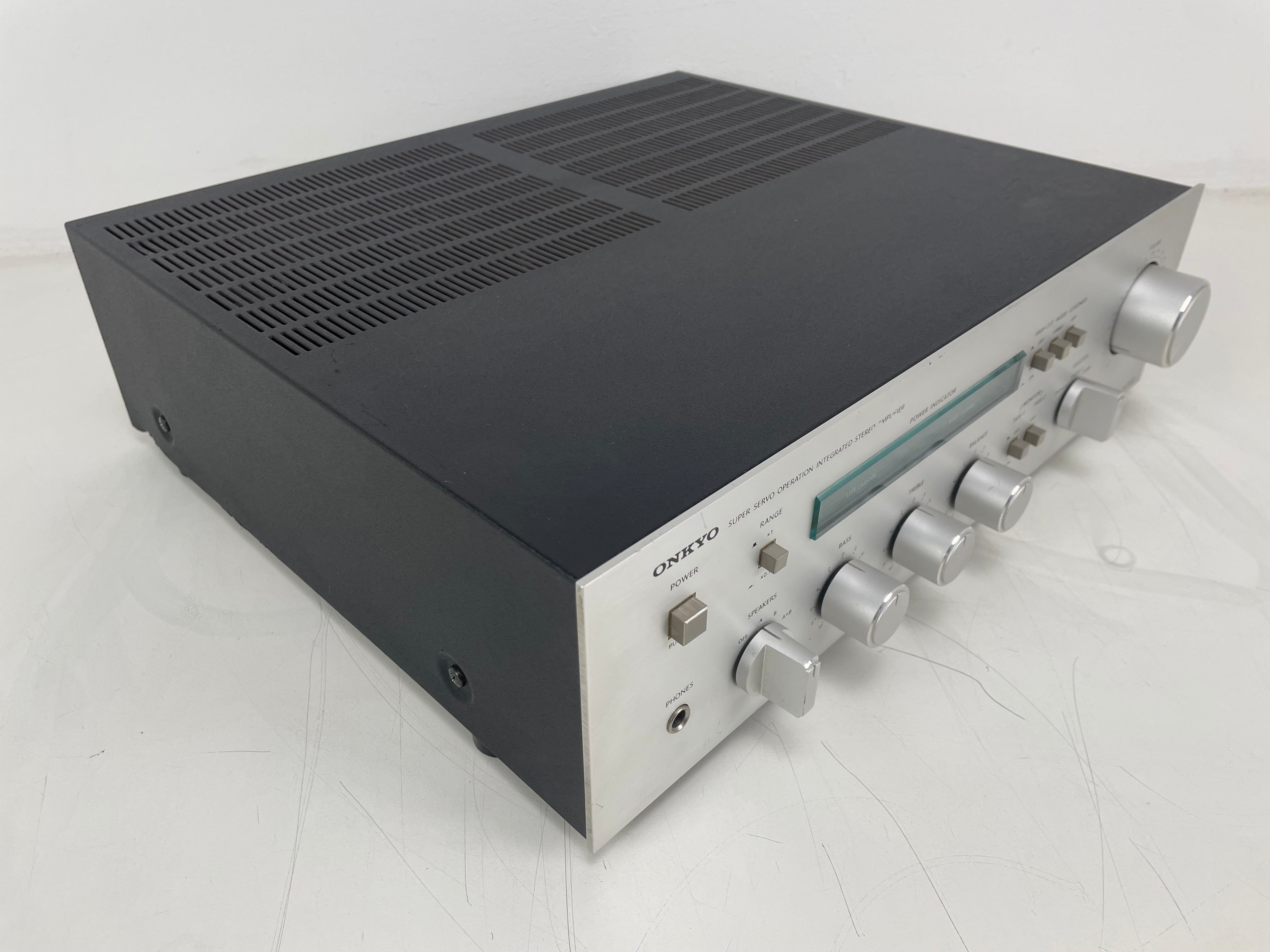 Onkyo - A-7040 - Integrated Stereo Amplifier