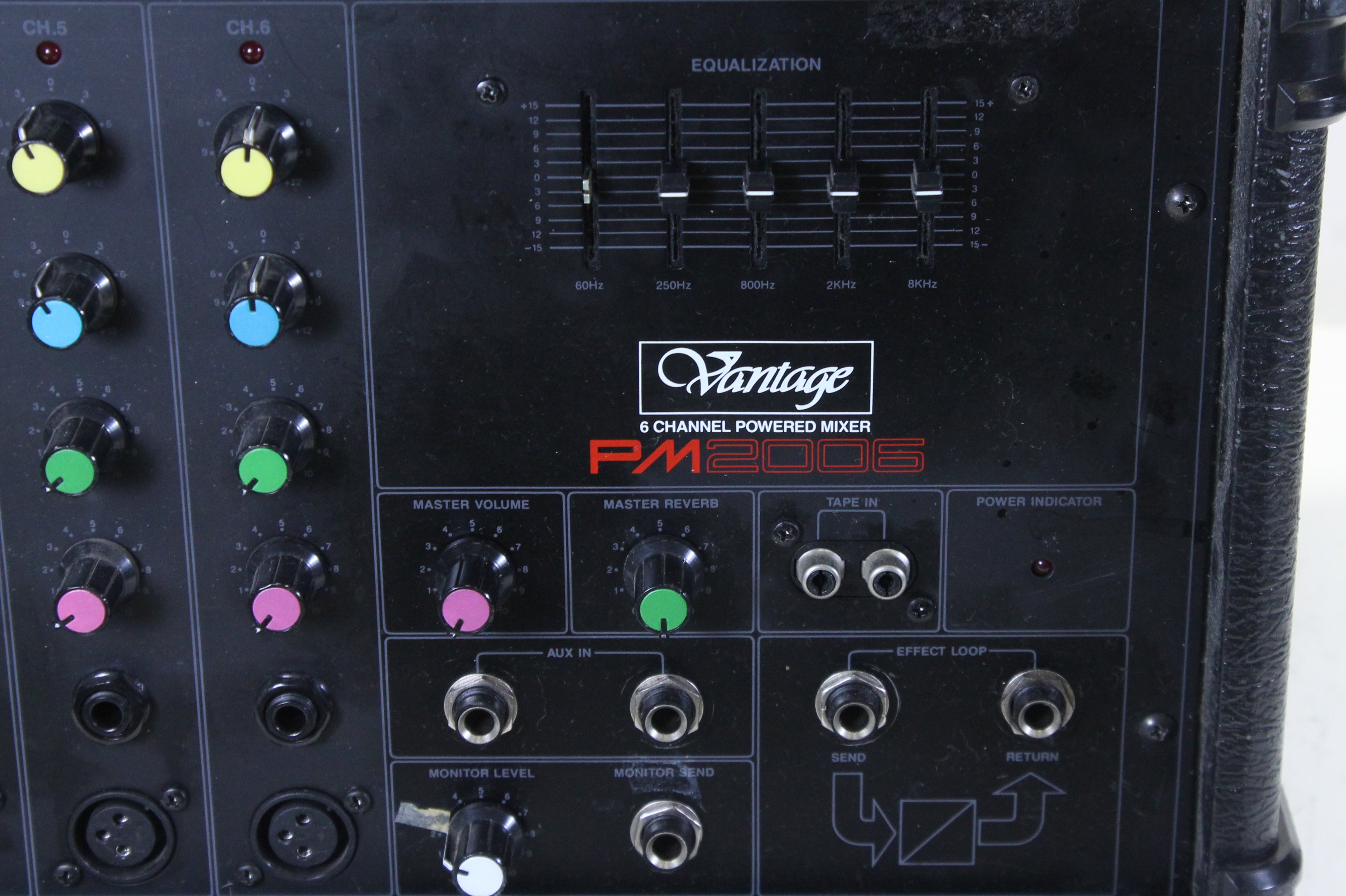 Defect aan de Vantage PM2006 6-kanaals actieve mixer