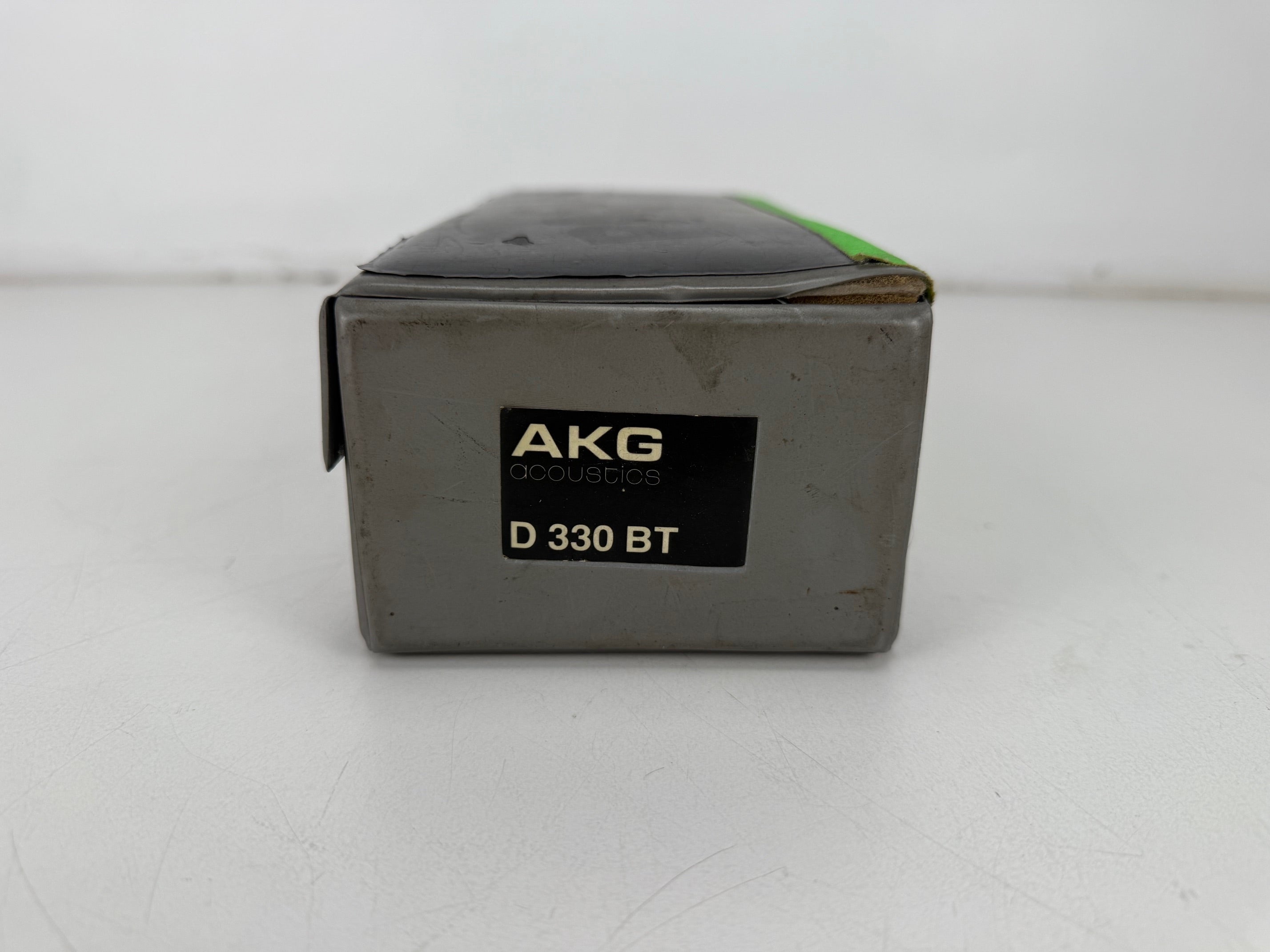 AKG D330BT dynamische hypercardioïde microfoon met etui