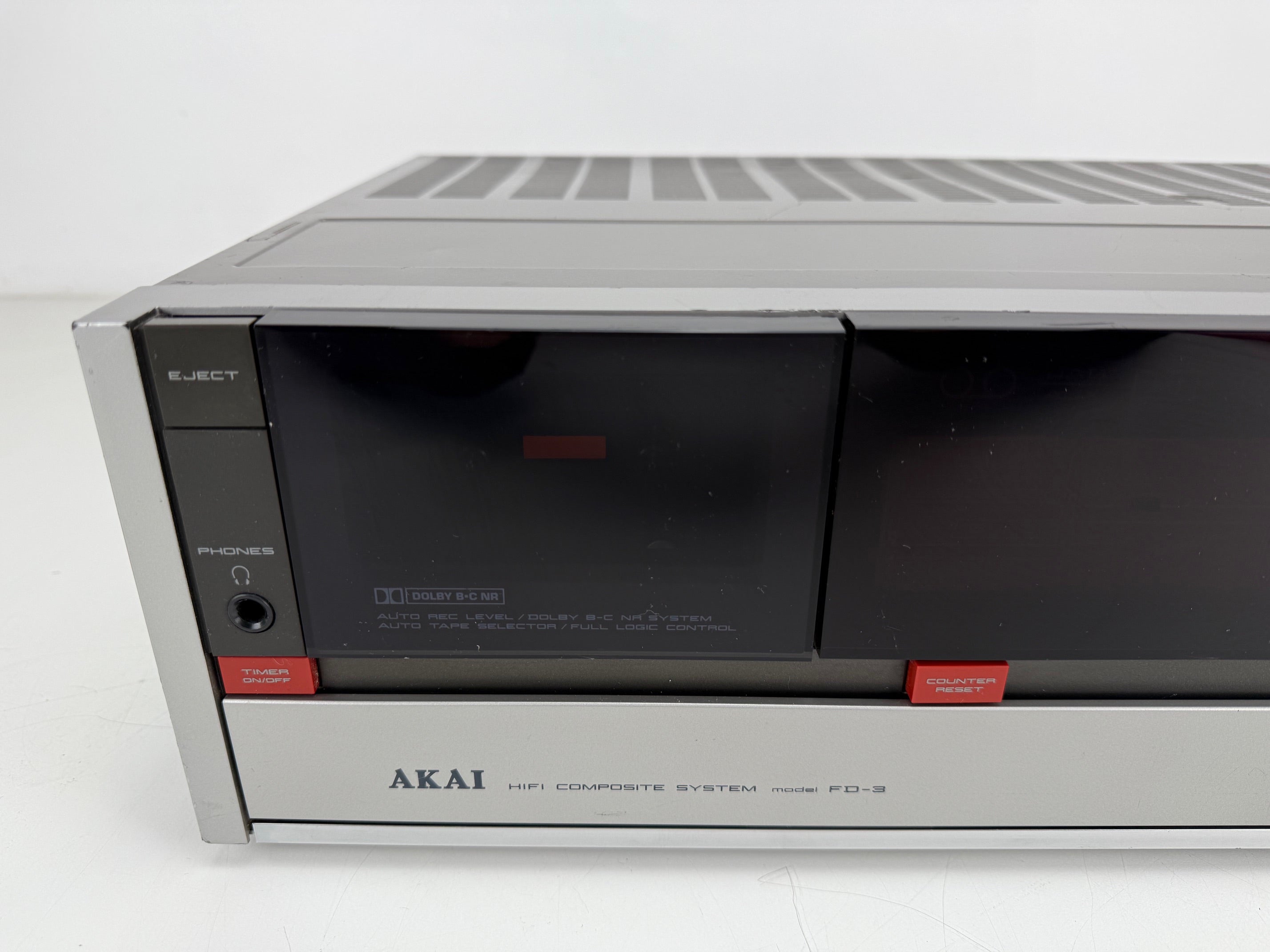 Akai Model FD-3 Hifi composietsysteem - Versterker/tuner/cassette-combinatie