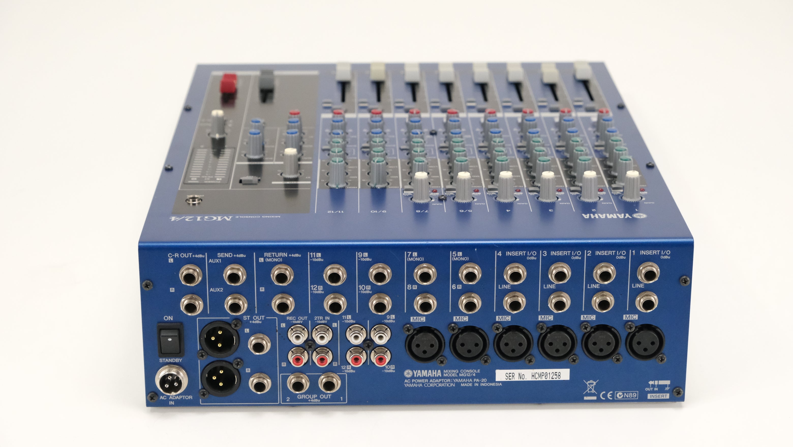Yamaha MG12/4 - 8 channel Mixer in box