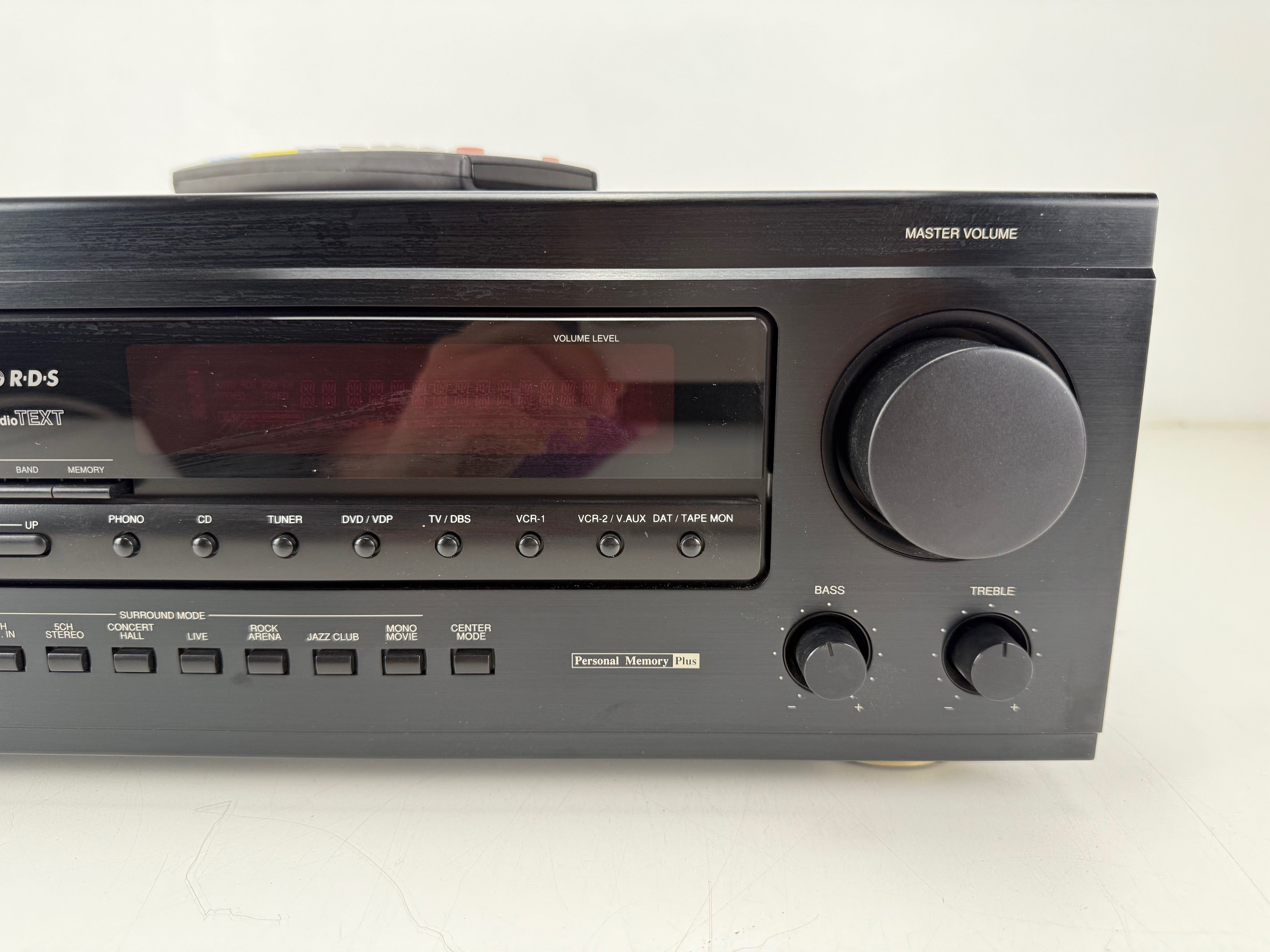 Denon AVR-1400 AV Surround Receiver With Remote Control