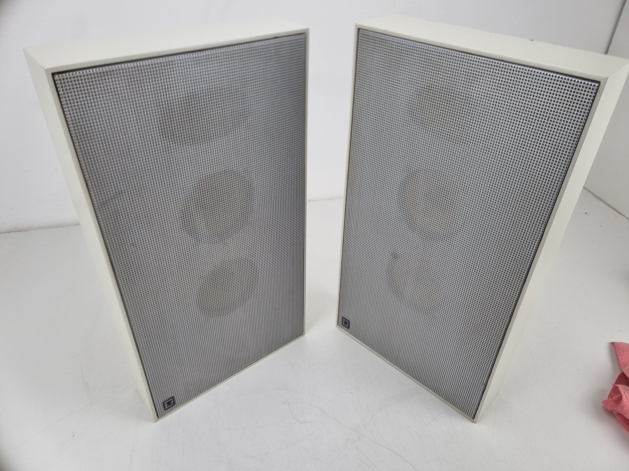 BRUNS IREL FB-1P - HI-FI Box - Has a two-pin DIN connection