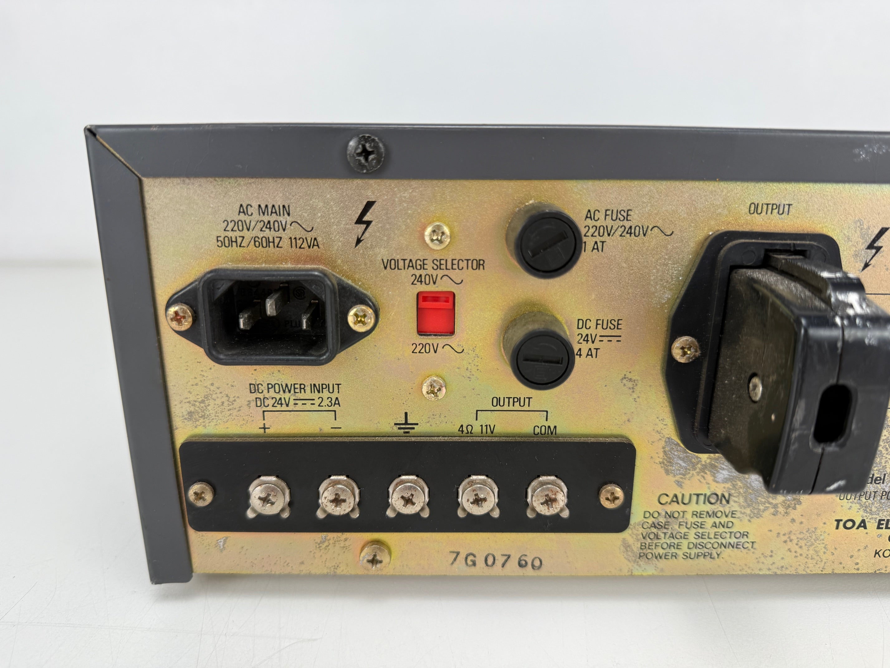 TOA Electronics TA-303 PA-versterker