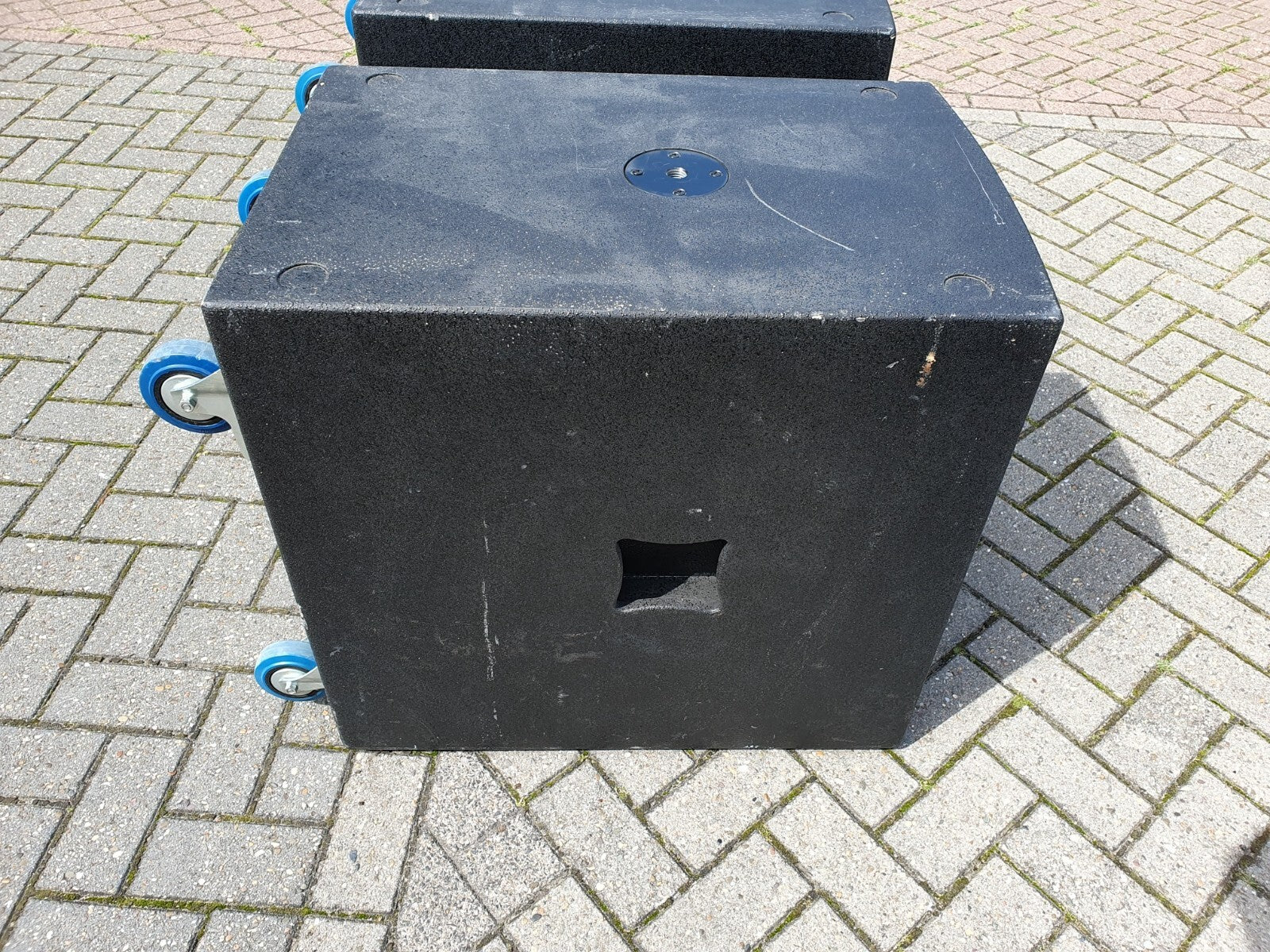 LD systems LDE SUB18 set van twee 800W 8 ohm passieve PA-luidsprekers