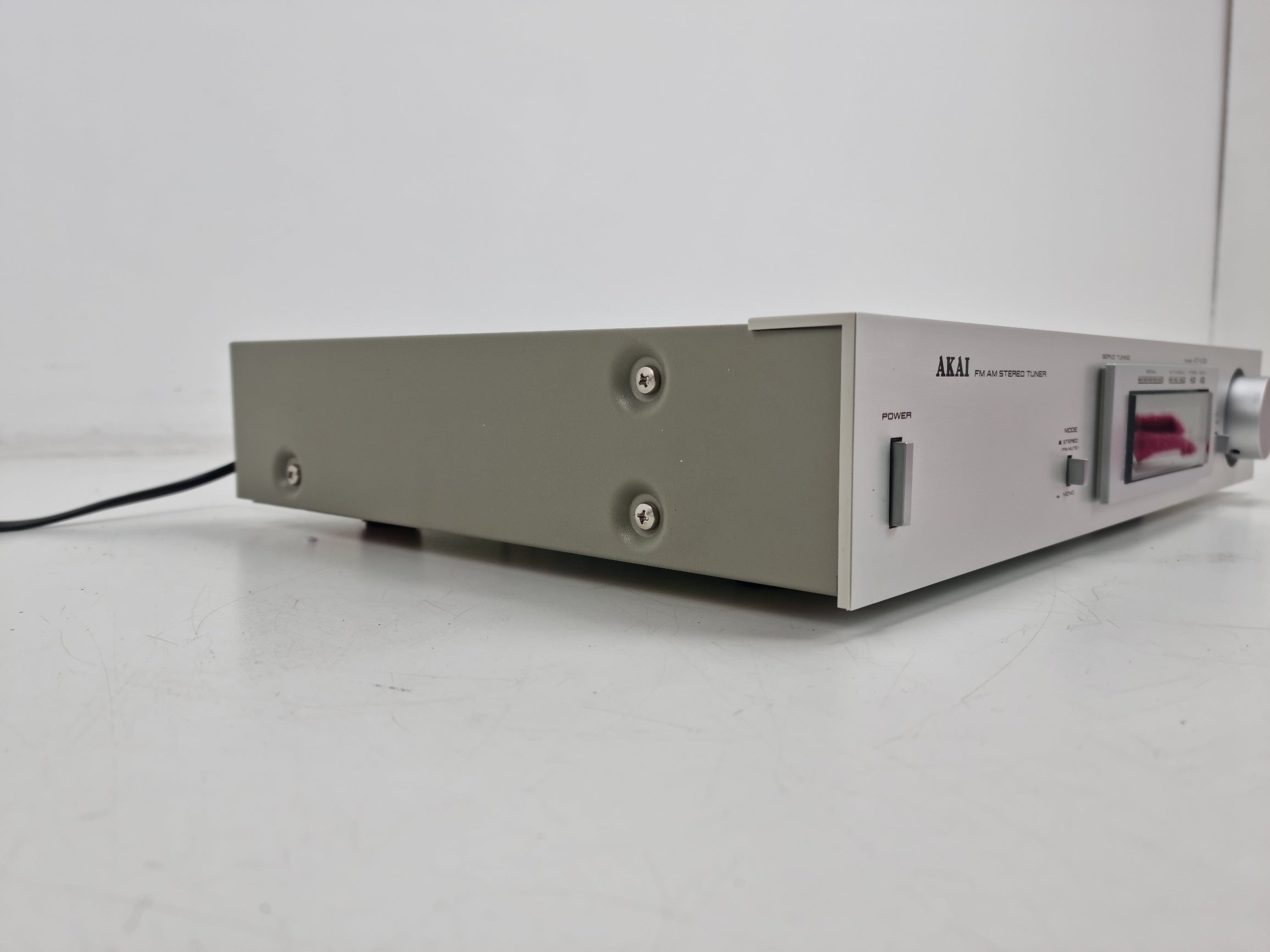 Akai AT-K03 AM/FM stereo tuner - In originele doos met handleiding