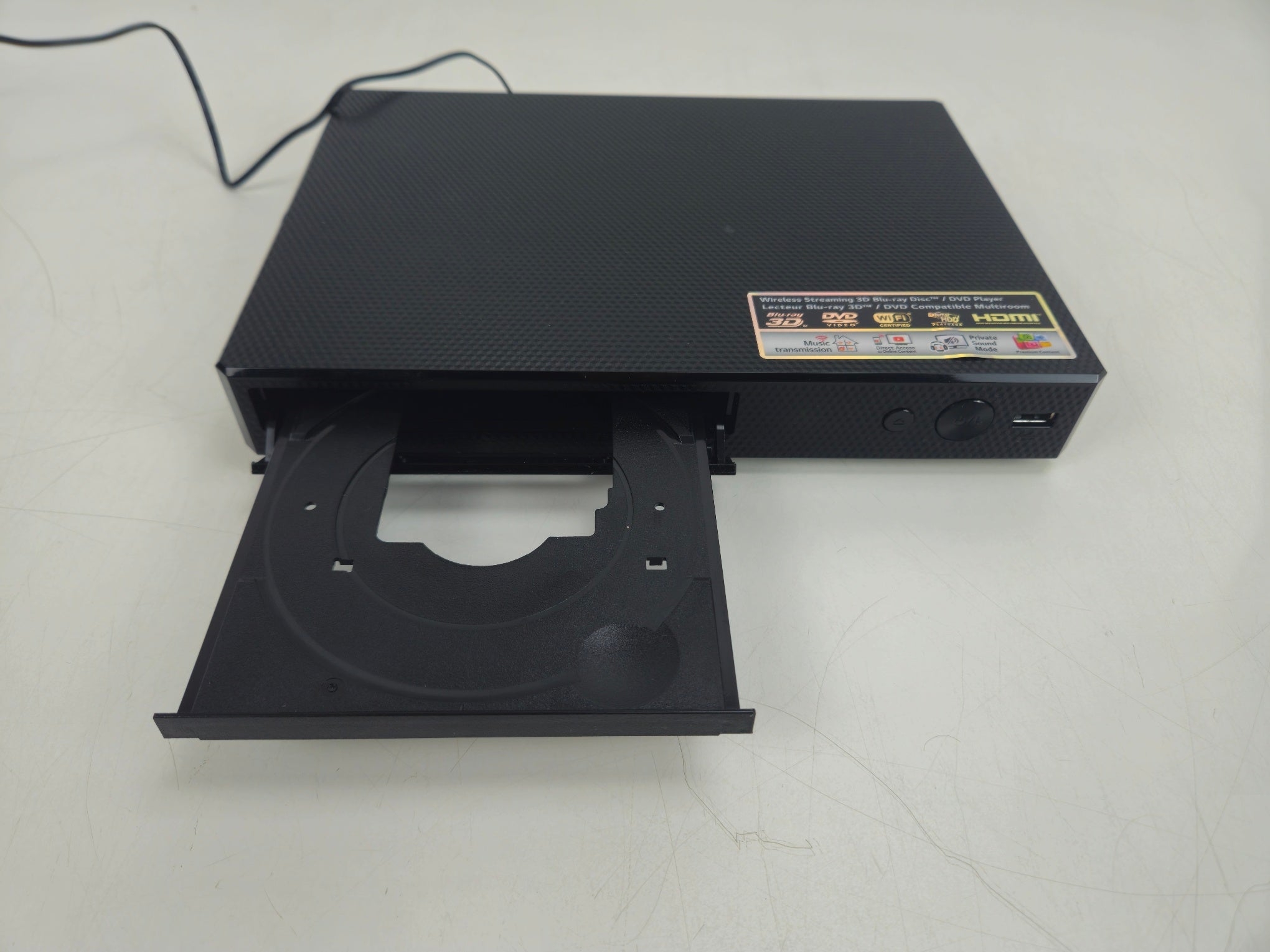LG - BP550 - 3D Blu Ray / DVD Player