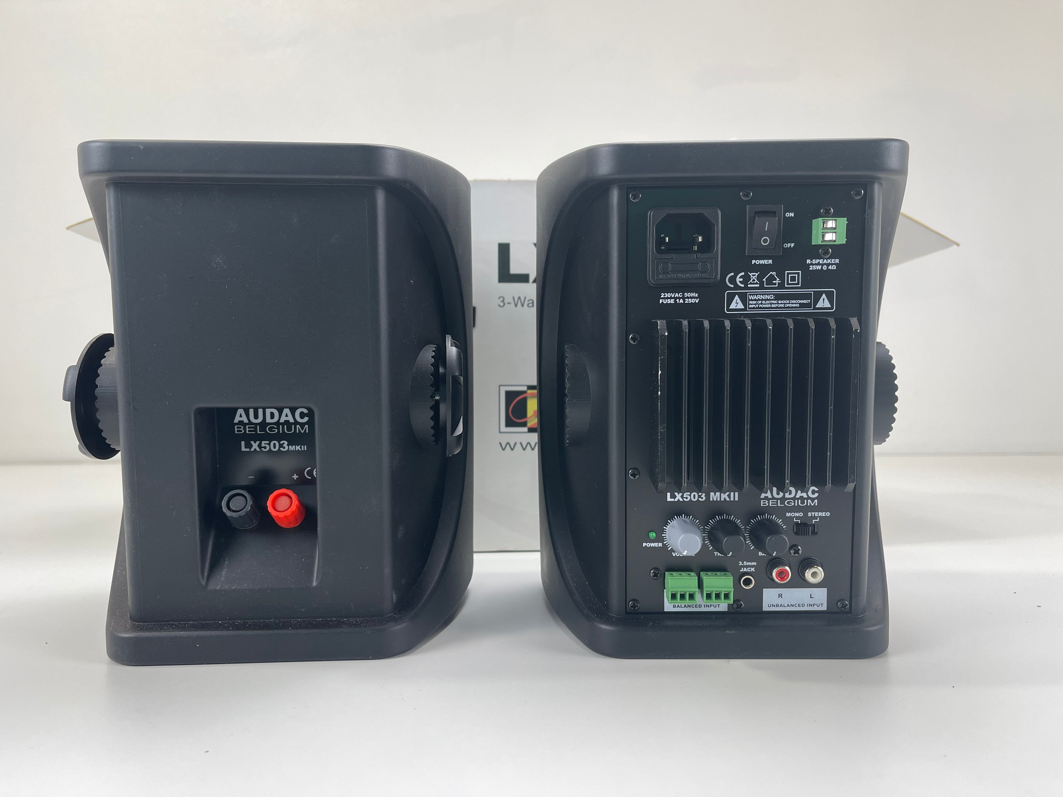 Audac LX 503 MK II - 3-weg - Actieve luidsprekers