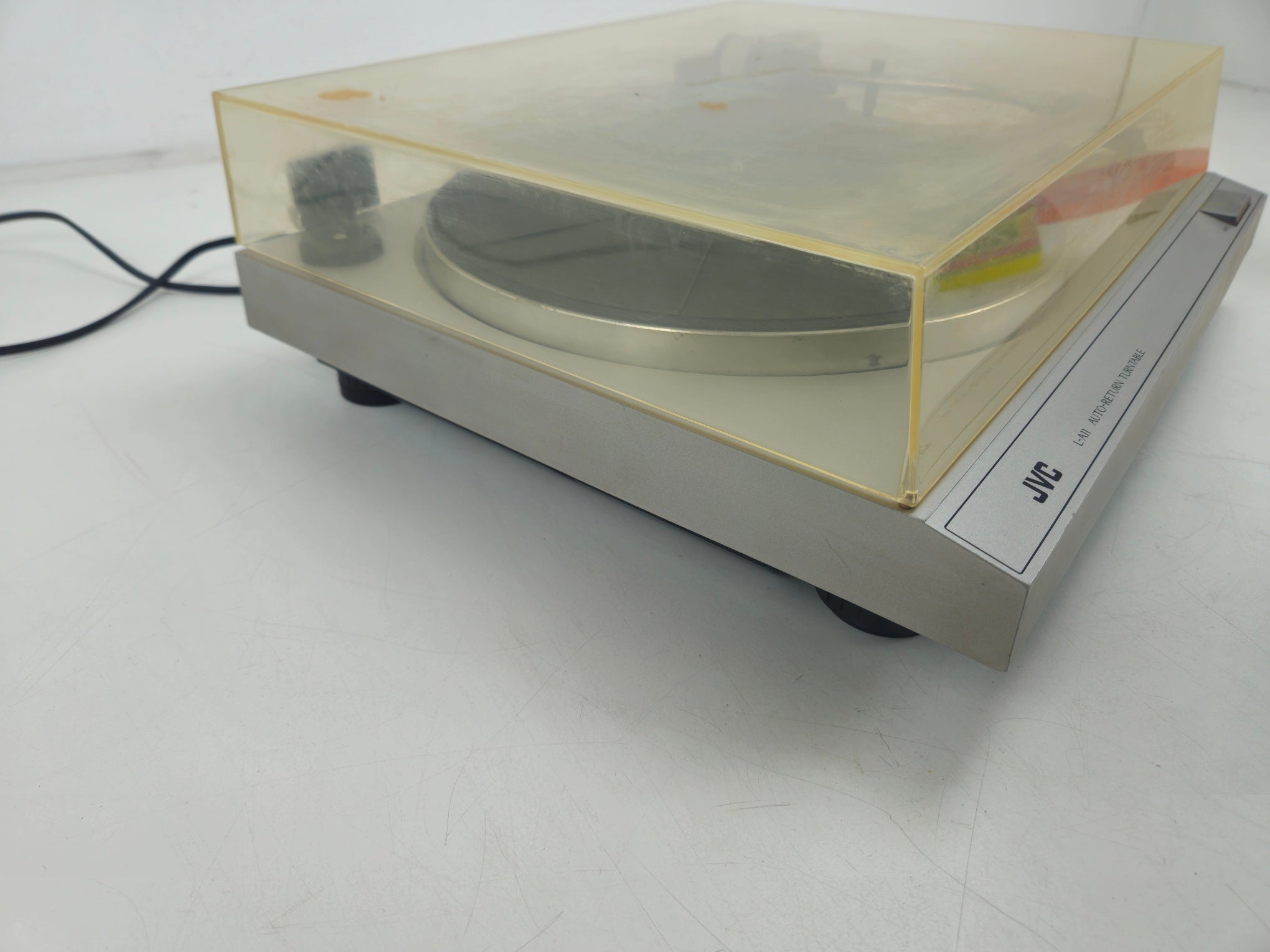 JVC - L-A11 - Auto Return Turntable - New Belt