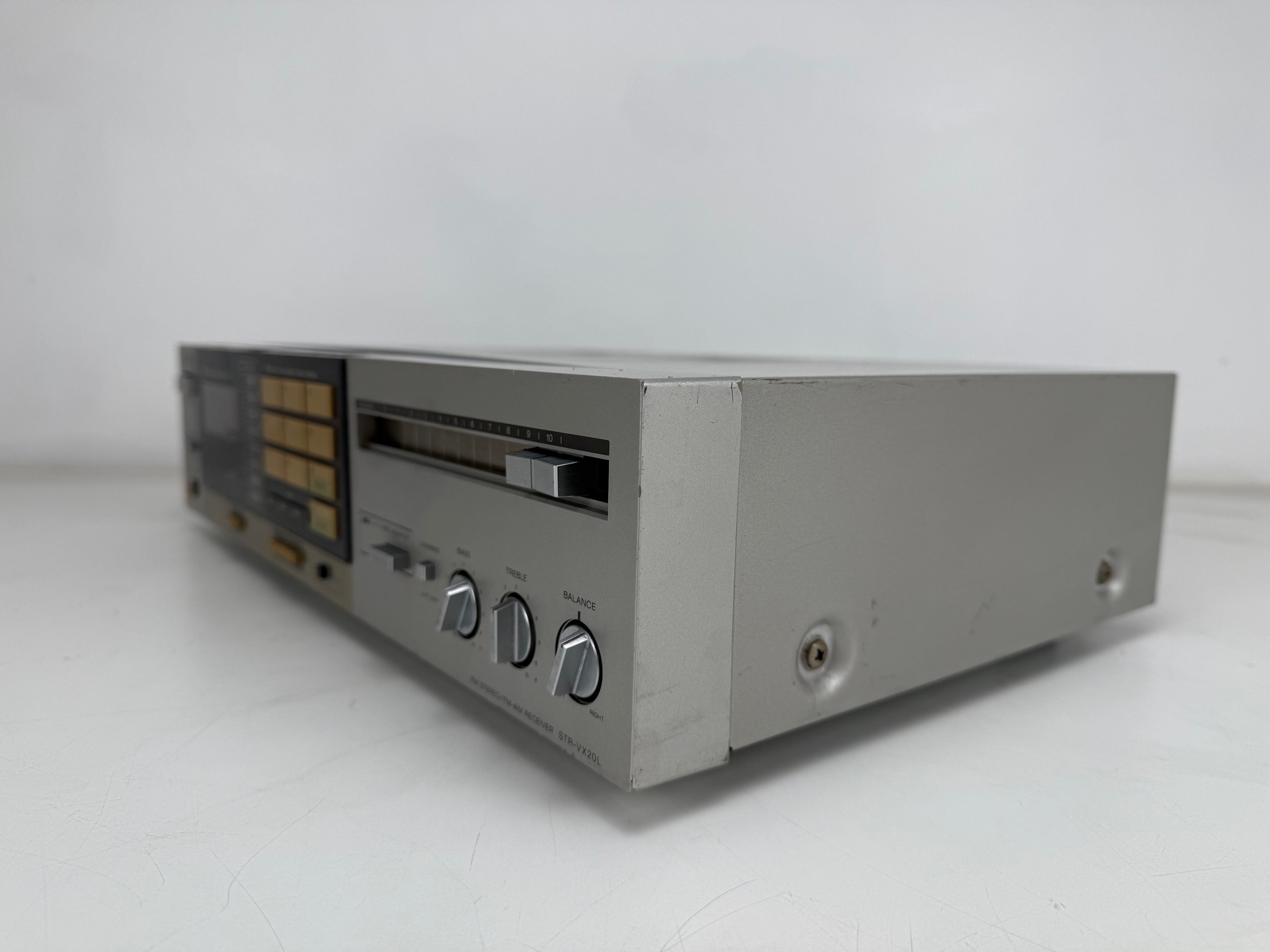Sony STR - VX20L FM Stereo / FM - AM Receiver - Light serviced