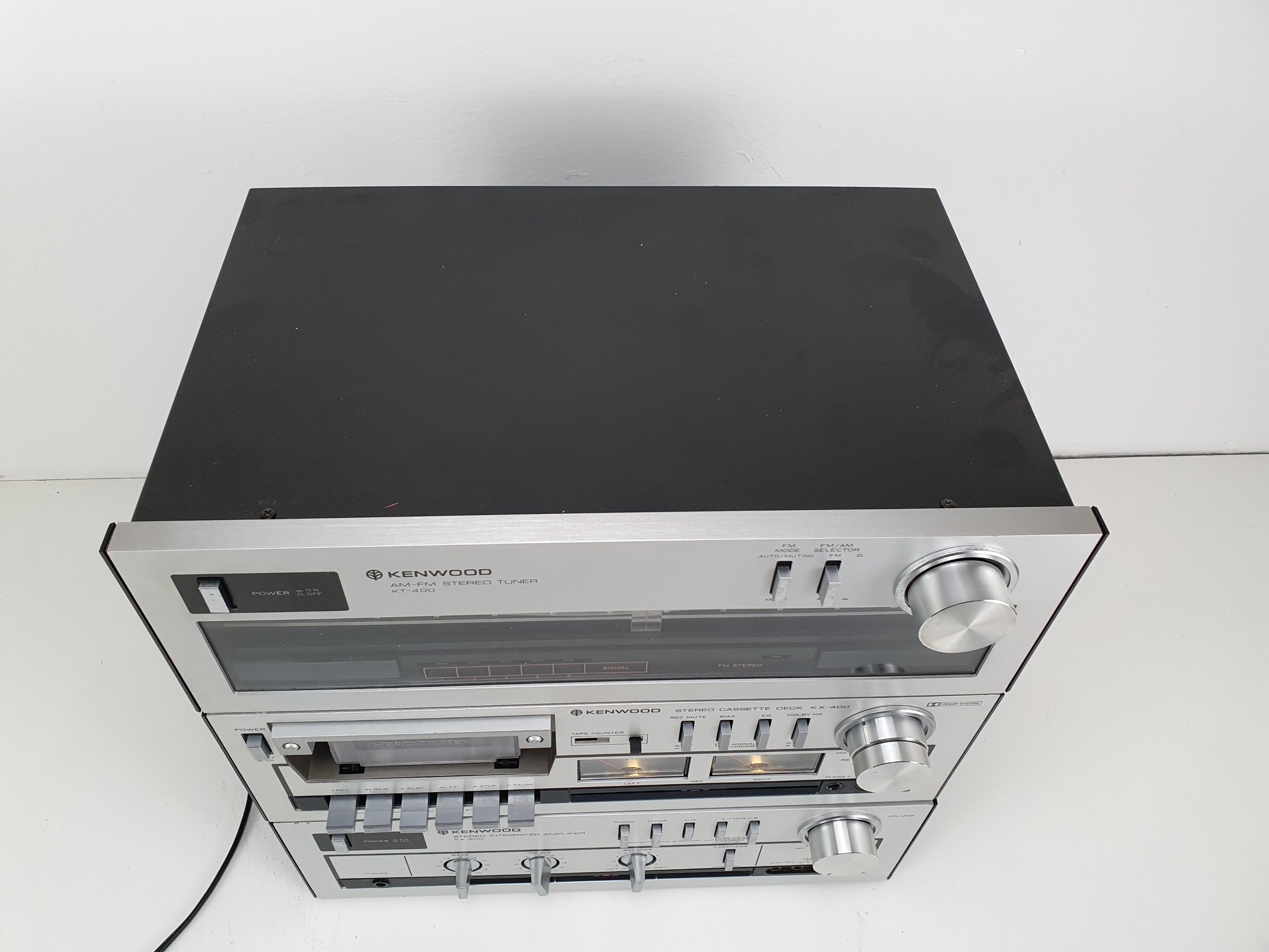 Kenwood KA-300 versterker - KX-400 cassettedeck - KT-400 tuner - Nette, onderhouden set