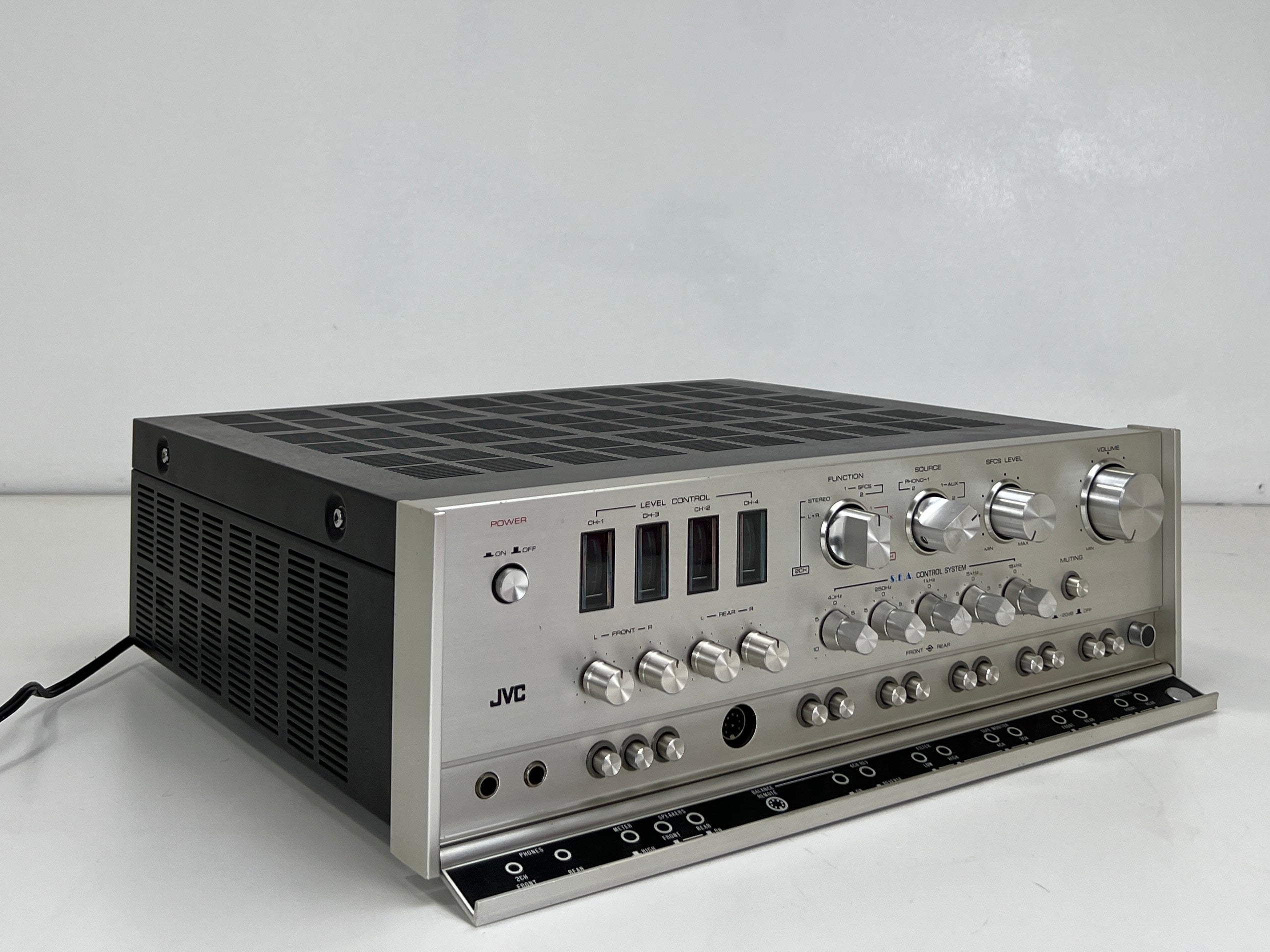 JVC 4VN-990 - 4 Channel Integrated Amplifier