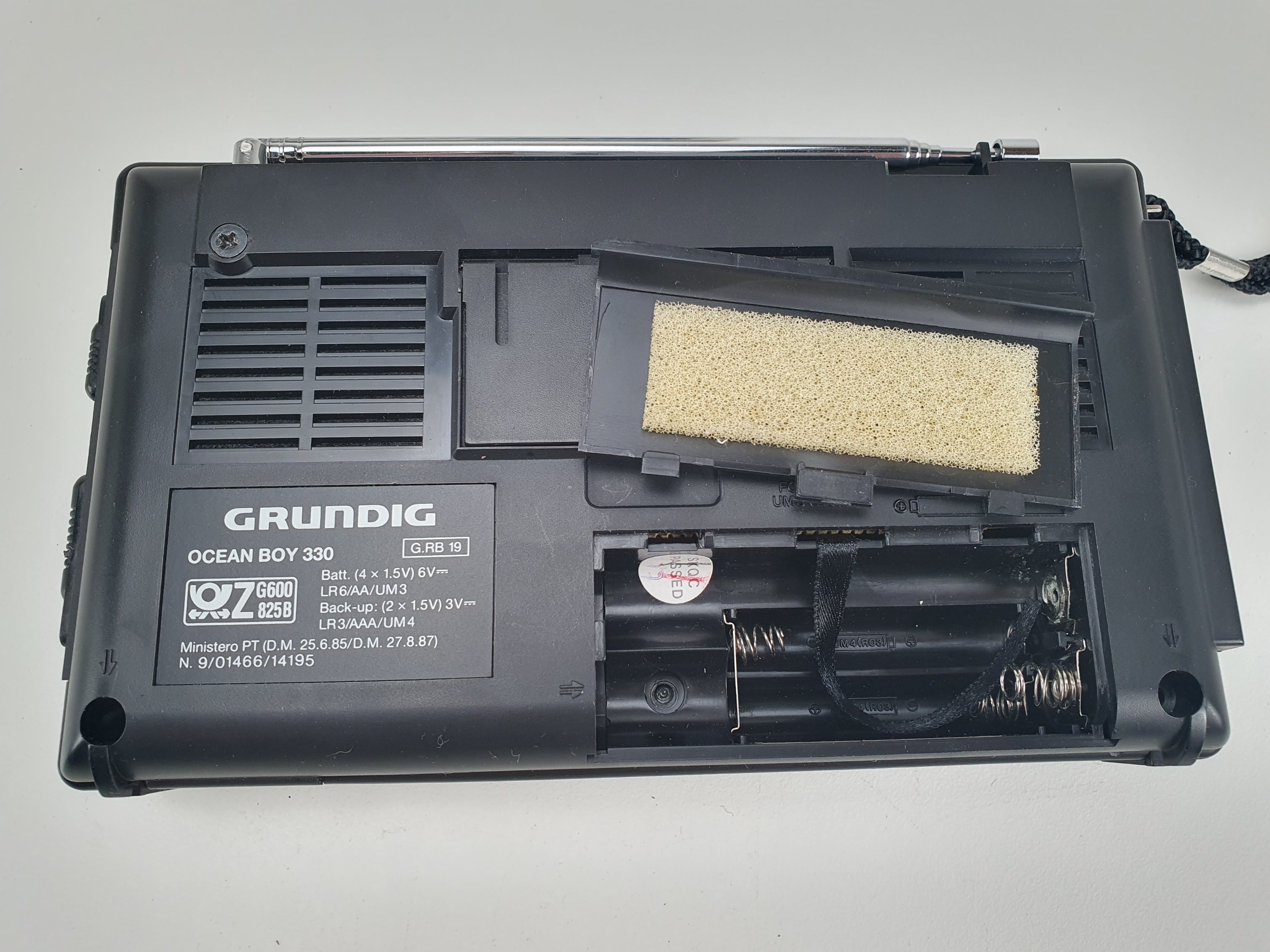 Grundig Ocean Boy 330 Portable Radio - As new in box