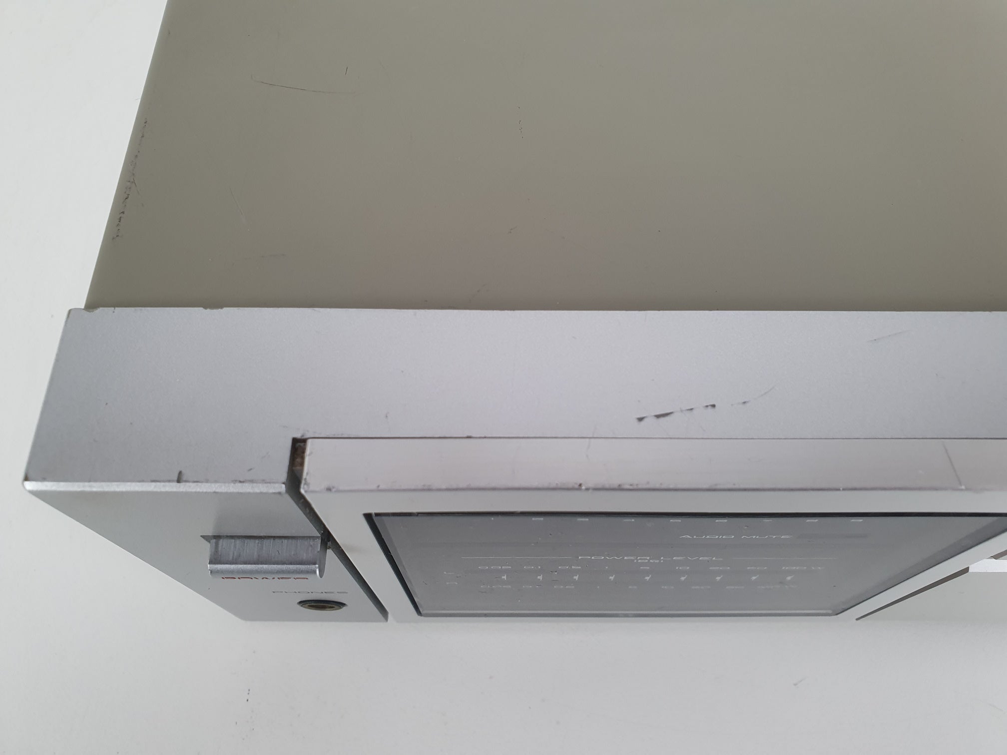 Akai AM-U330 geïntegreerde versterker - 55W 8 ohm - Onderhoud uitgevoerd