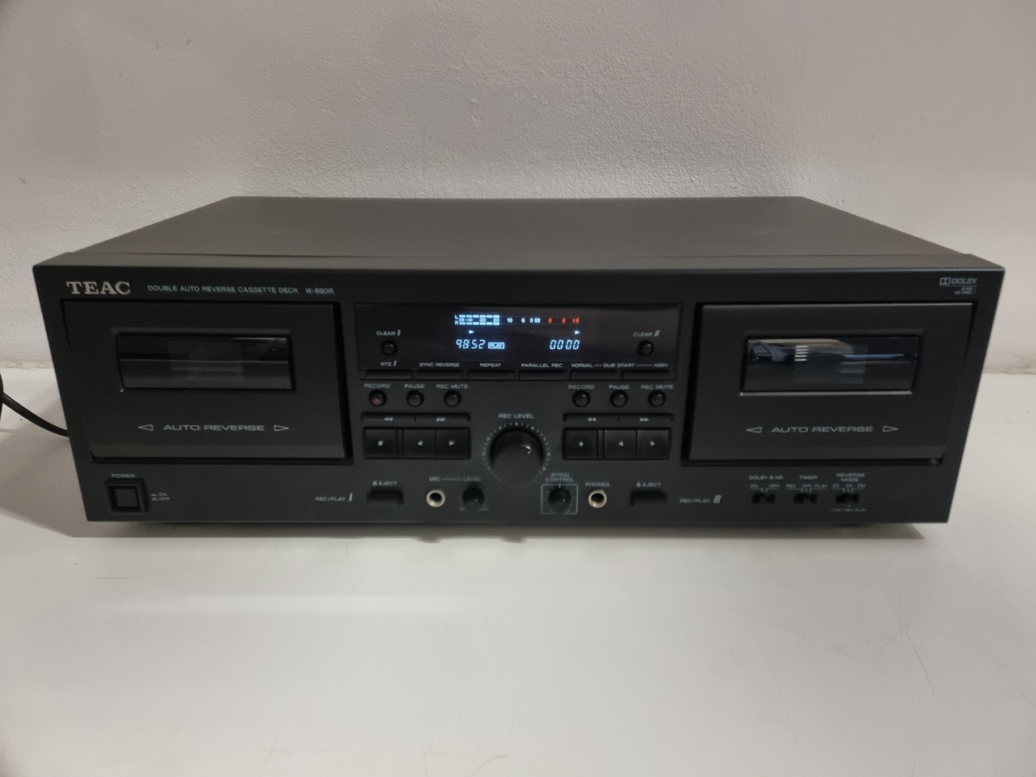 TEAC W-890R Double Auto Reverse Cassette Deck
