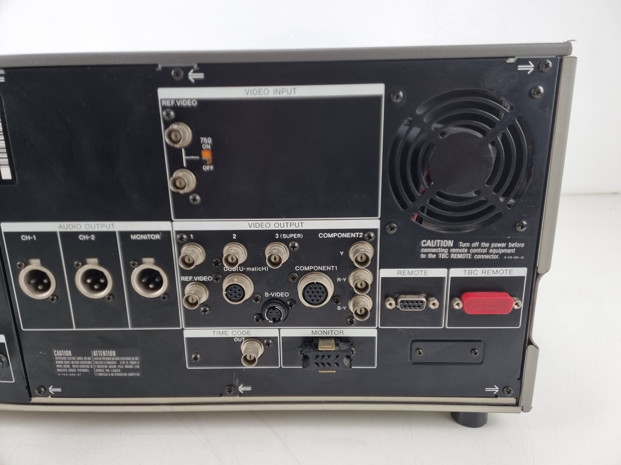 Sony PVW-2600P - BetacamSP Videorecorder - Completely Recaped and Serviced