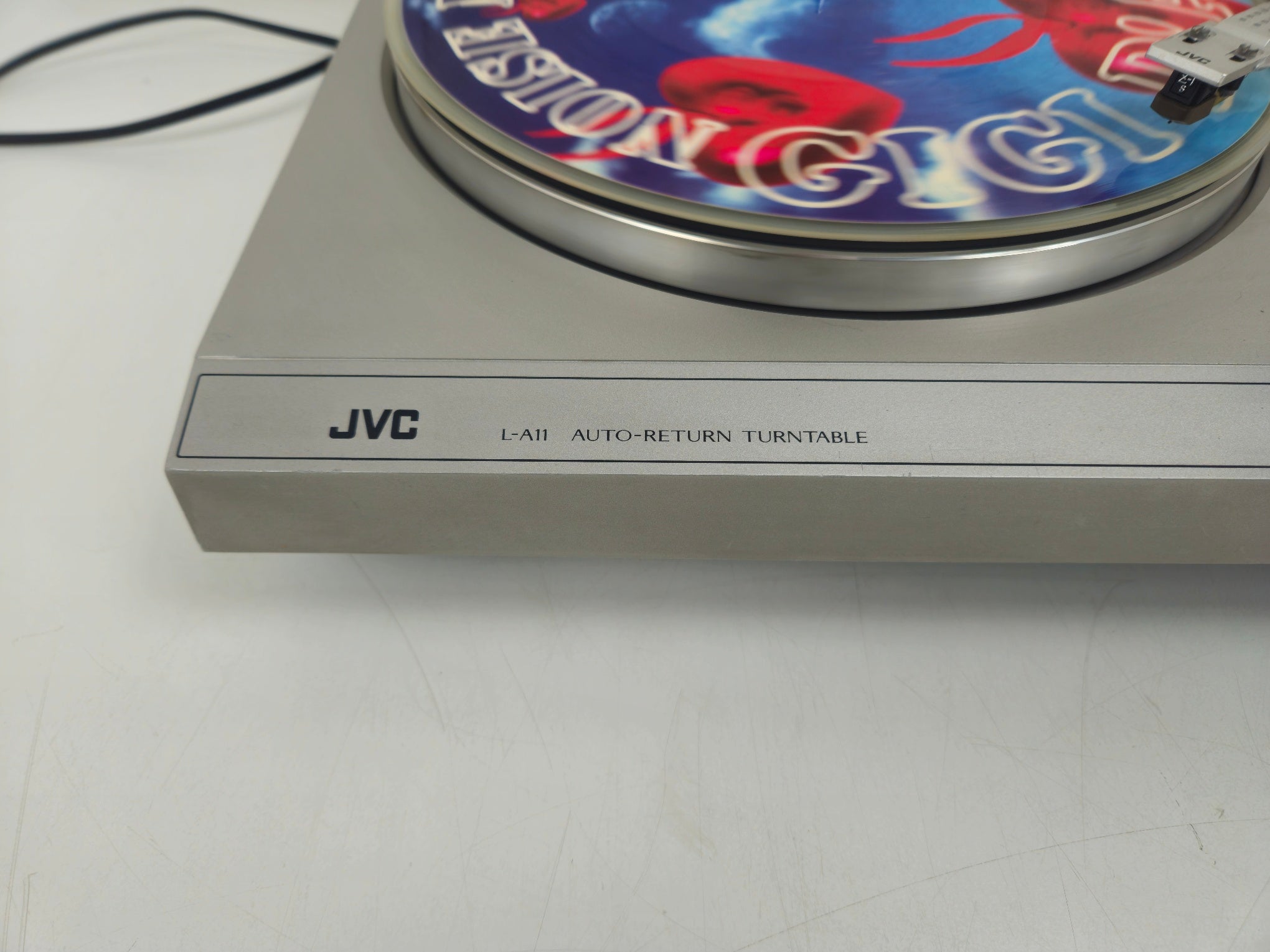 JVC - L-A11 - Auto Return Turntable - New Belt