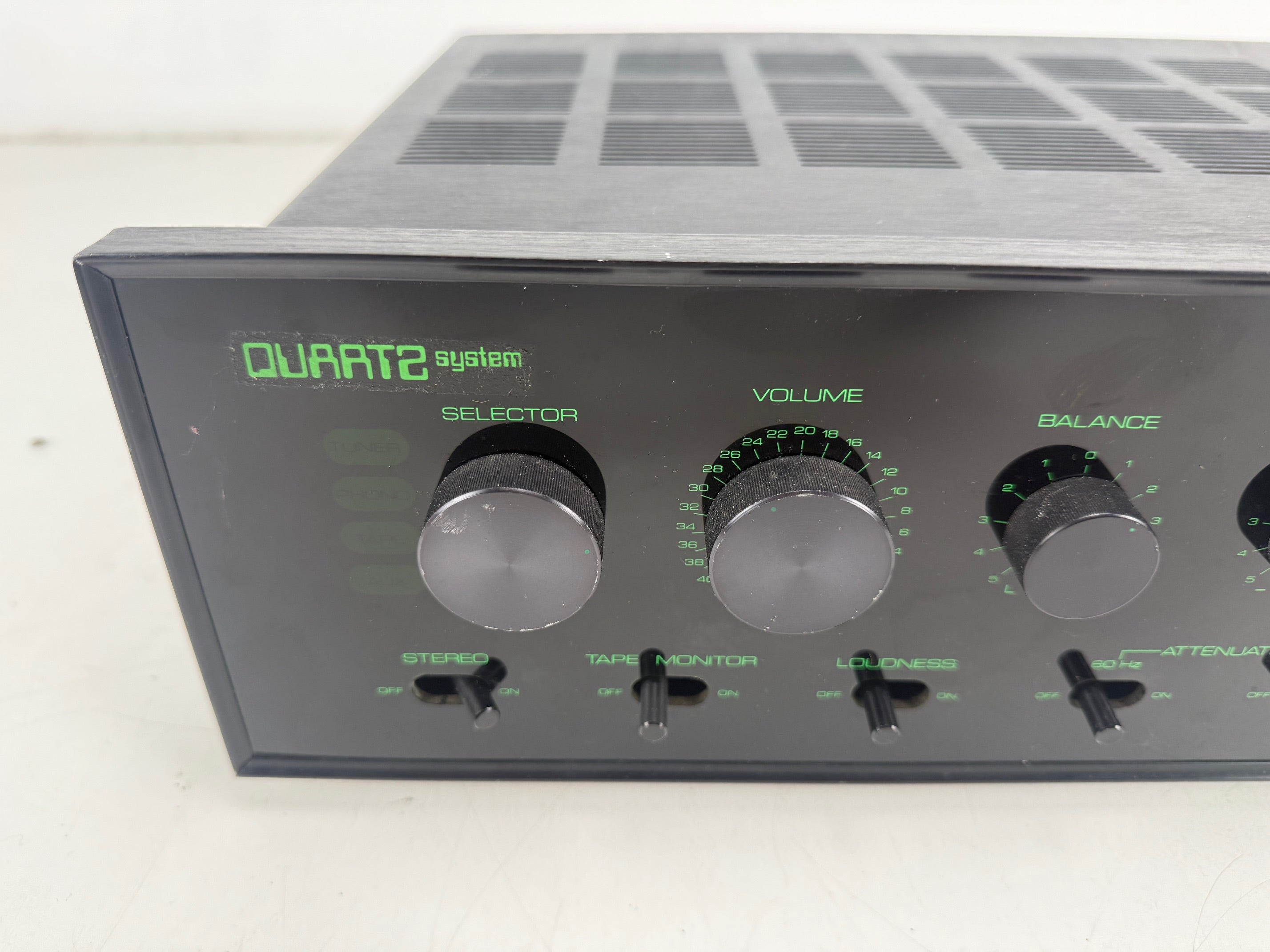Quartz Systems Q5 stereo geïntegreerde versterker - onderhoud uitgevoerd