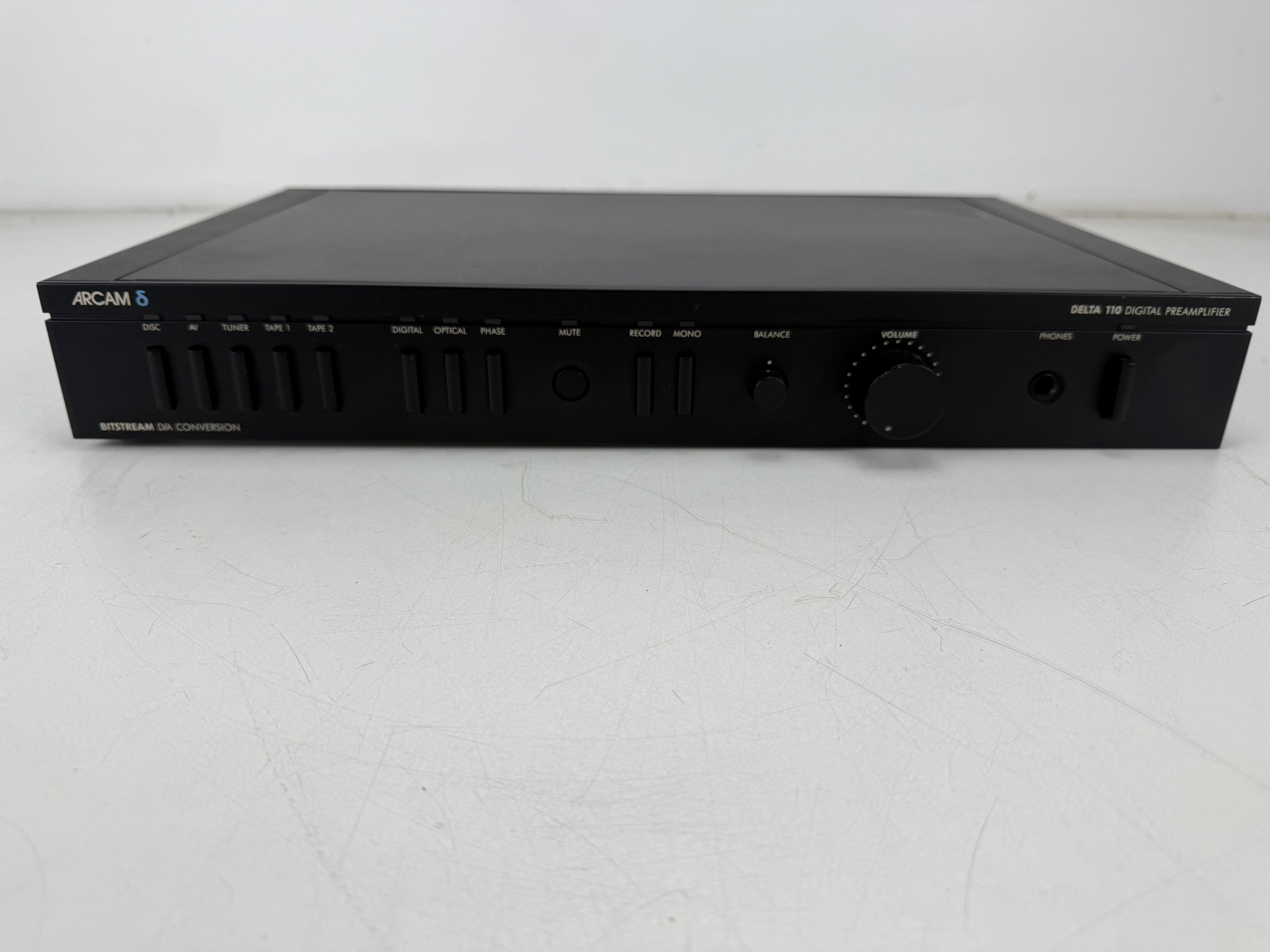 Arcam Delta 110 digitale voorversterker