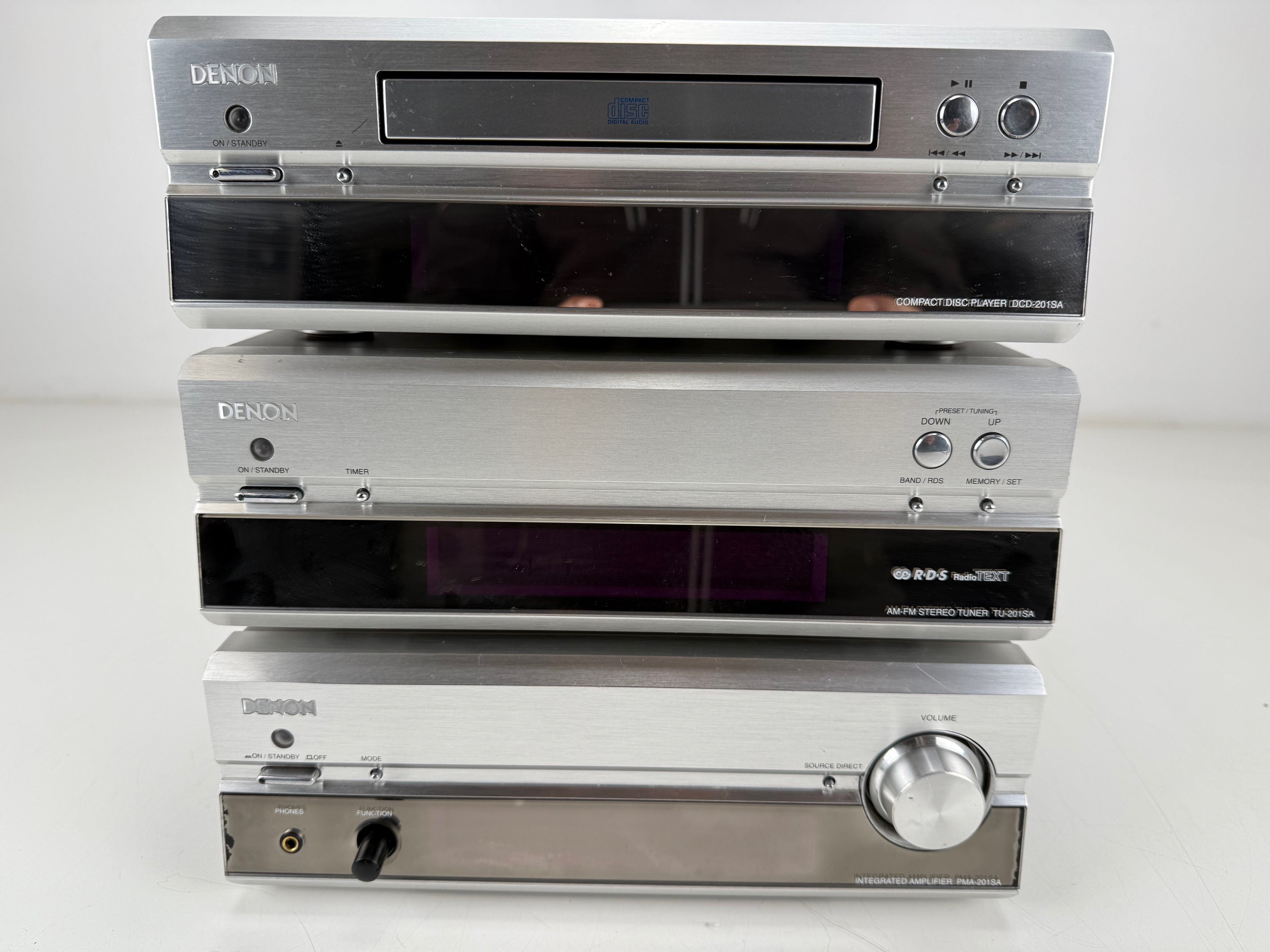 Denon DCD-201SA CD - Player / TU-201SA Tuner / PMA-201SA Amplifier Set