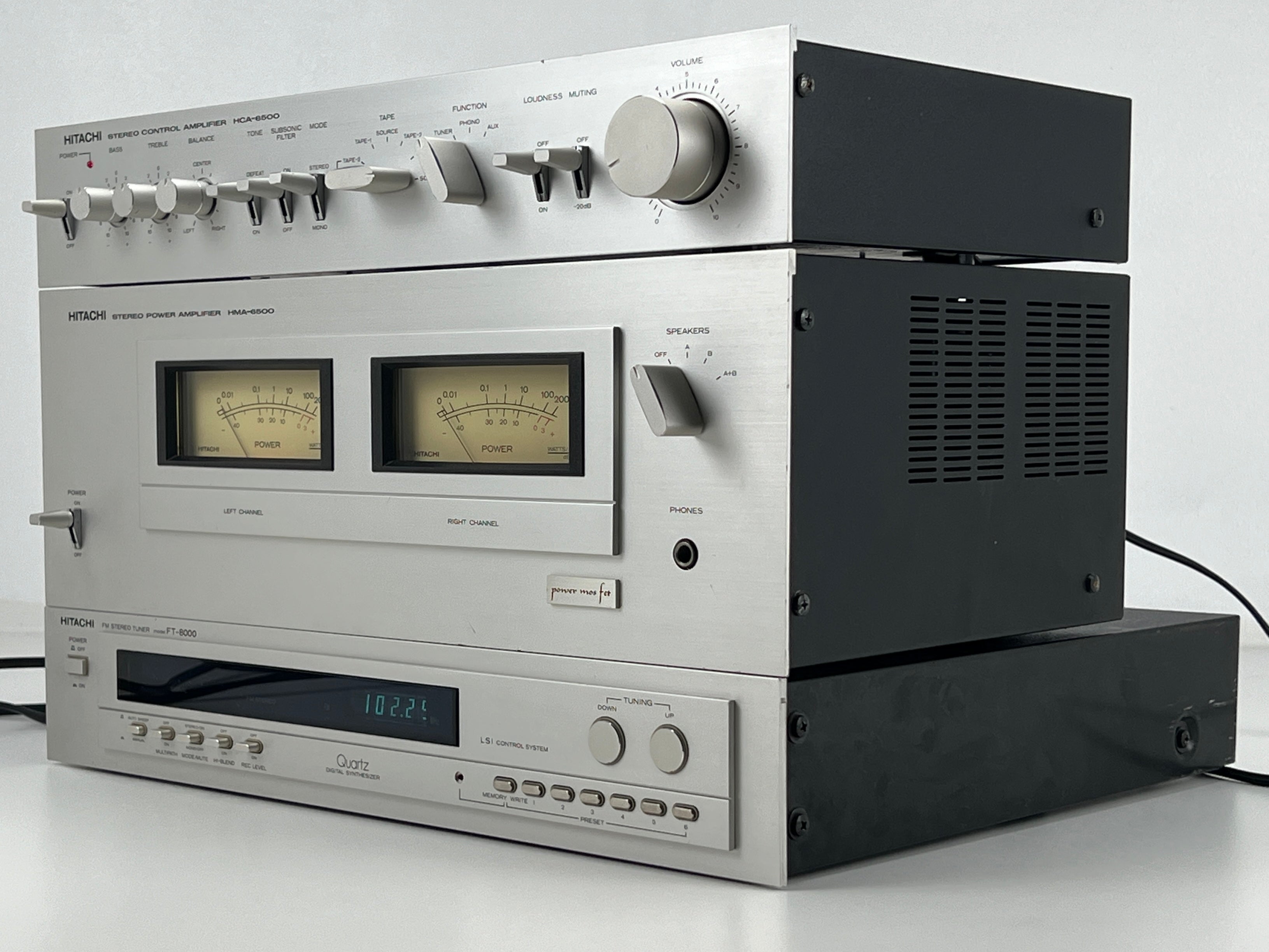 Hitachi HCA-6500 voorversterker - HMA-6500 eindversterker - FT-8000 tuner