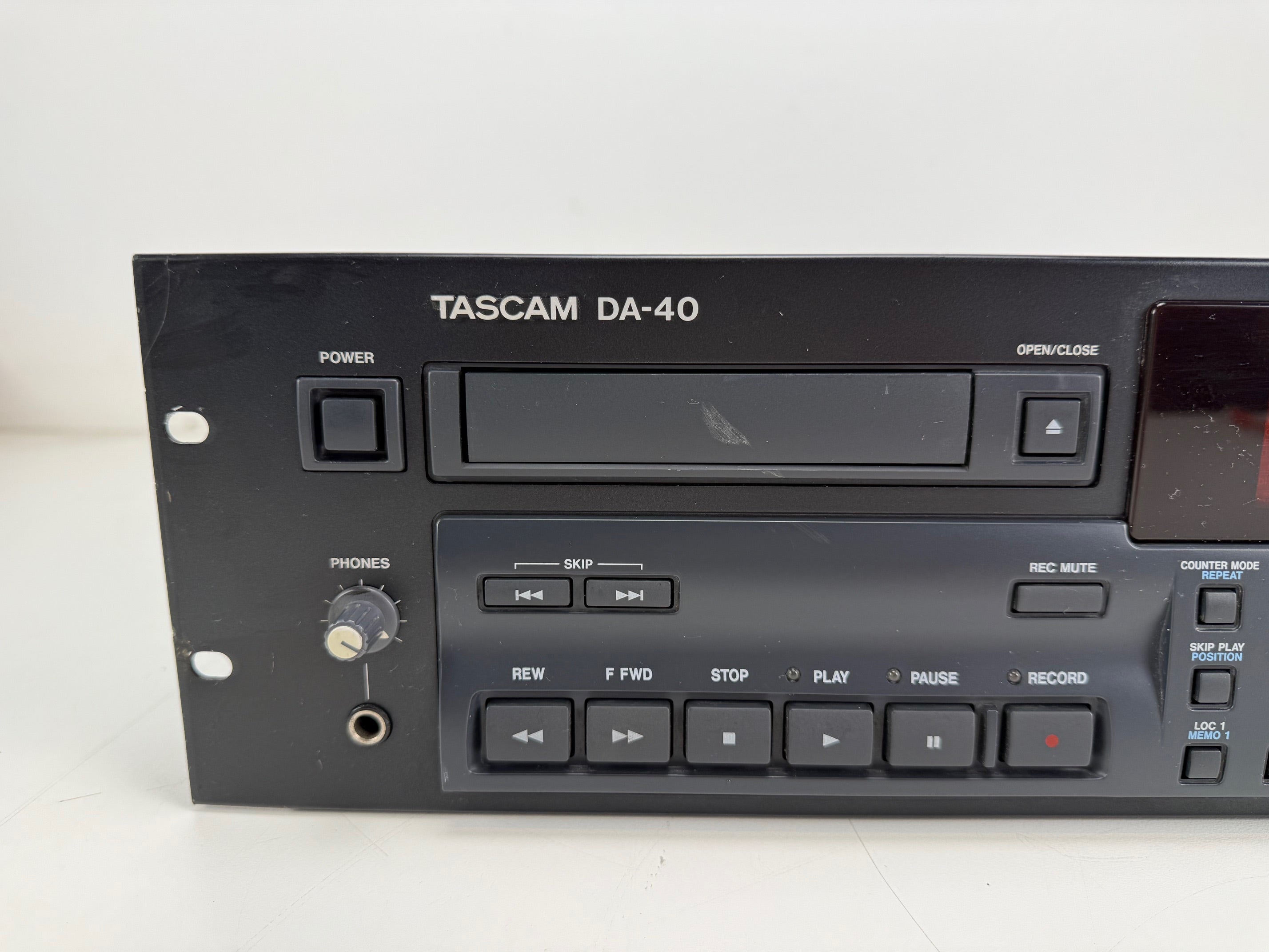 Tascam DA 40 Professional DAT-recorder - Onderhoud uitgevoerd
