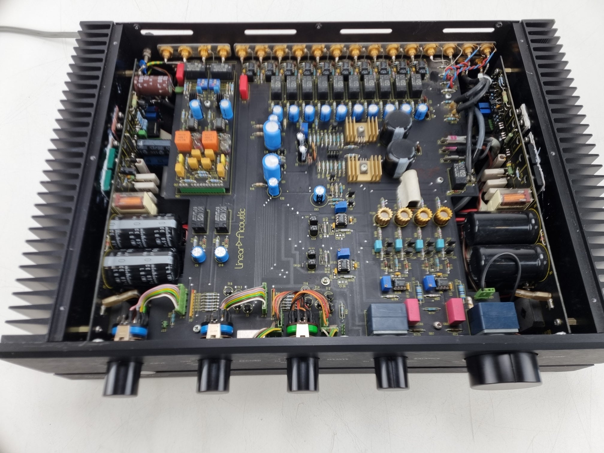 Linear Acoustic LA-V100 - Stereo-versterker, echte klasse A - Volledig nagekeken