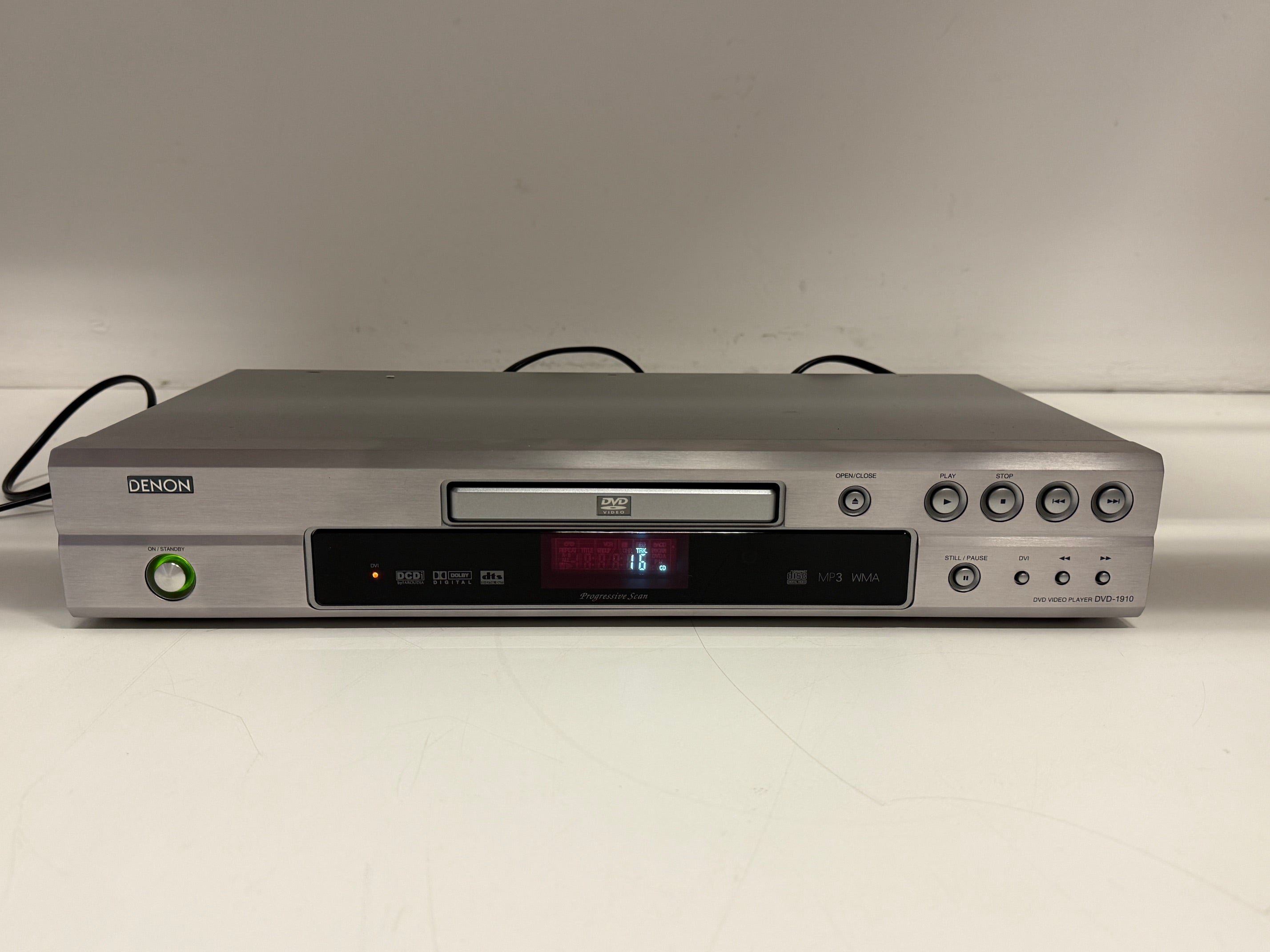 Denon DVD-1910 DVD Video Player With Original Box - Remote Control - Manual