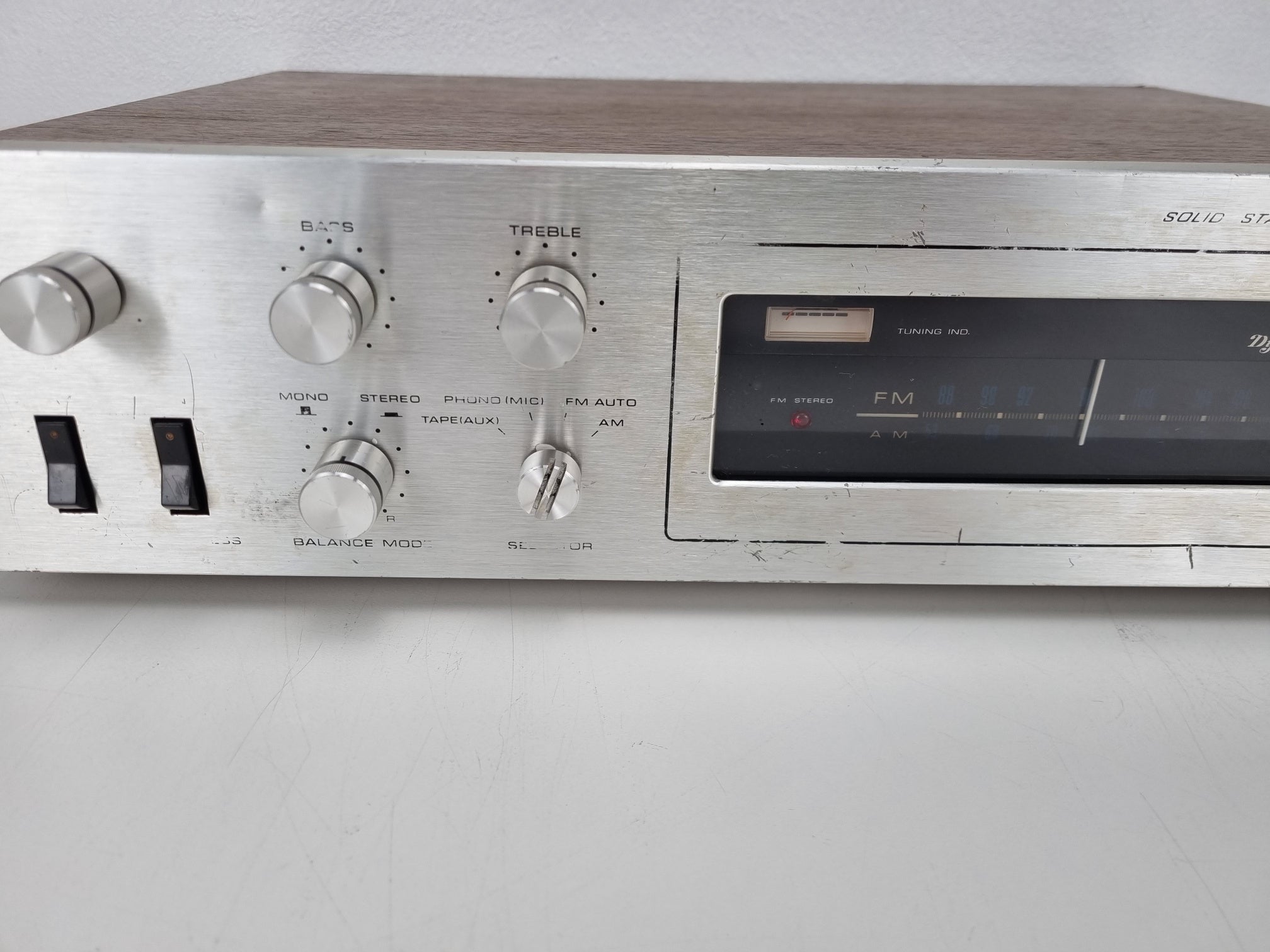 Onkyo Dynamic Four 700 stereo versterker - onderhoud uitgevoerd