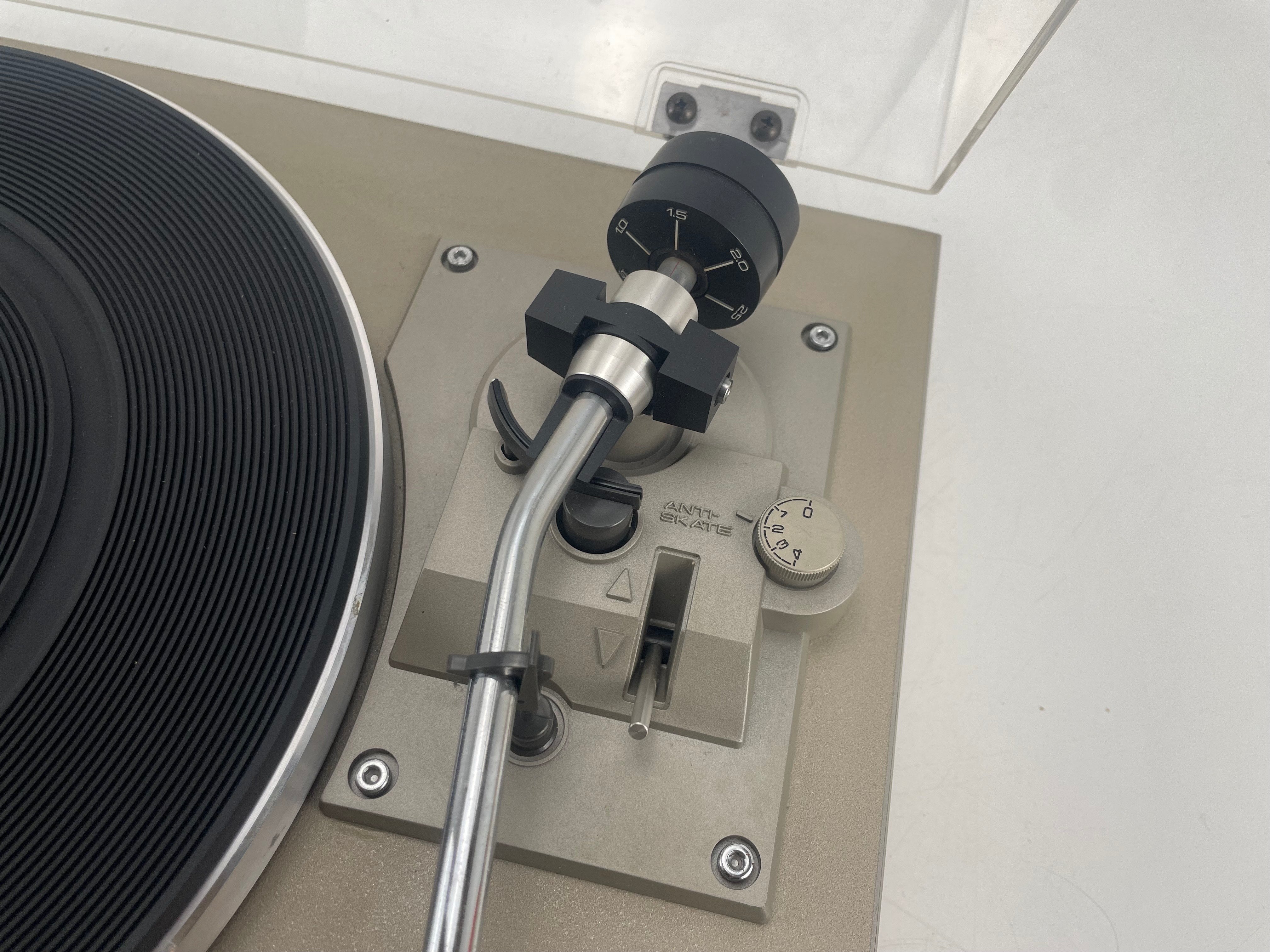 Pioneer Stereo Turntable PL-512 with Excel Es70s cartridge - Not so nice cover