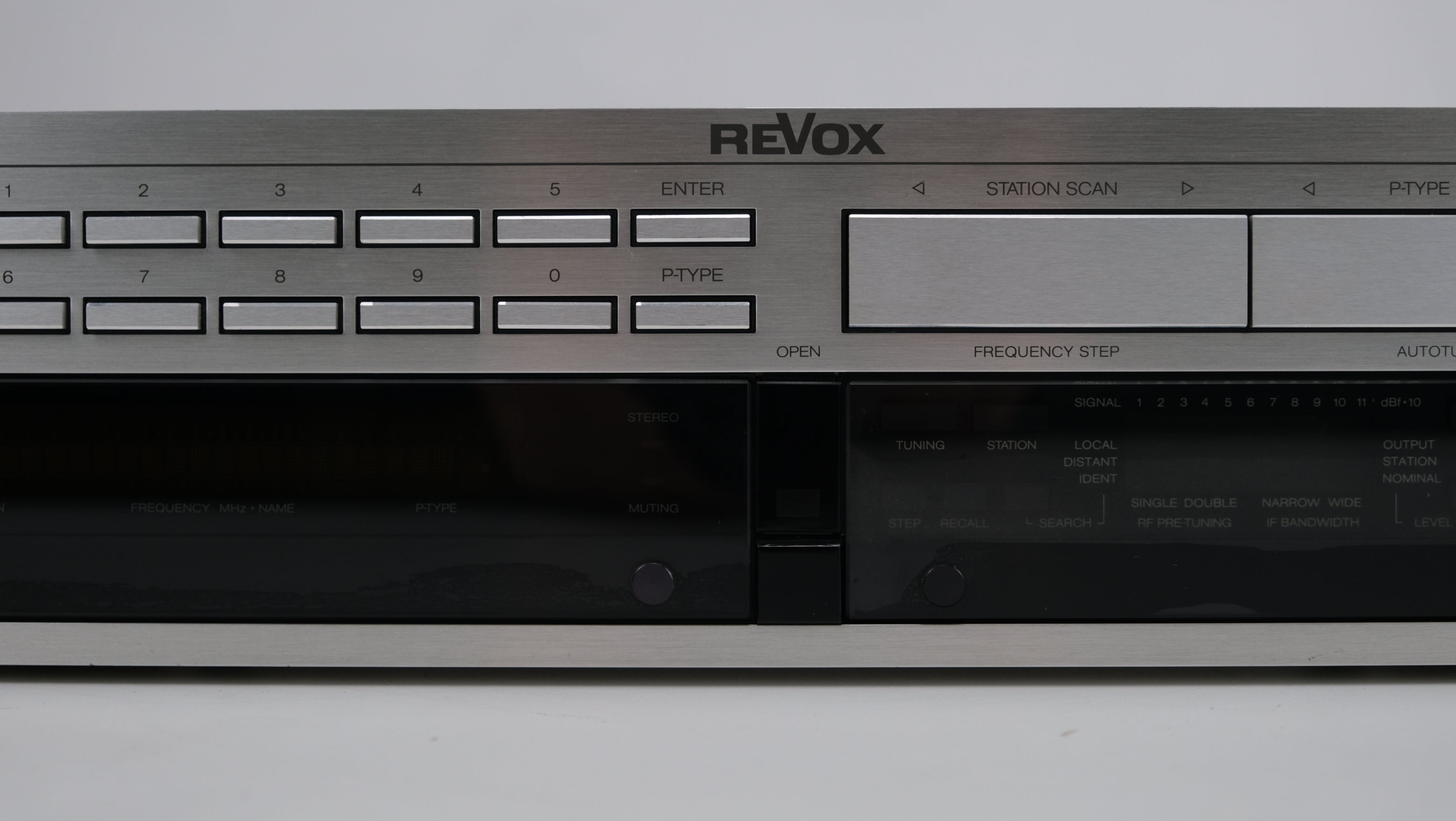 Studer Revox B-260 - FM Tuner