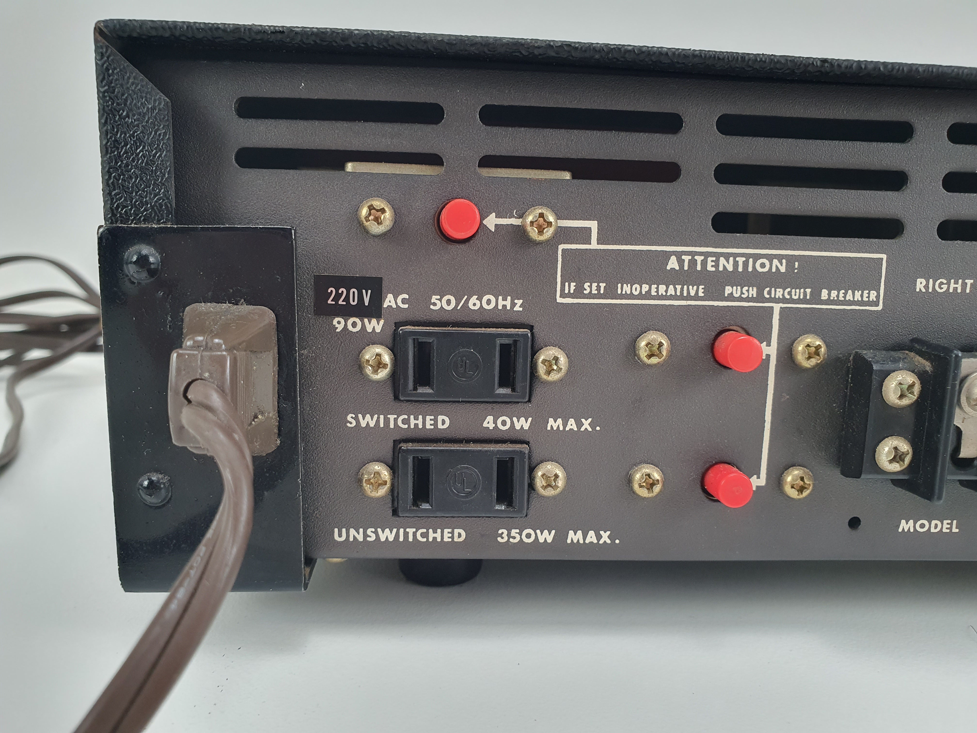 Nikko TRM40LA stereo solid-state versterker - onderhoud uitgevoerd