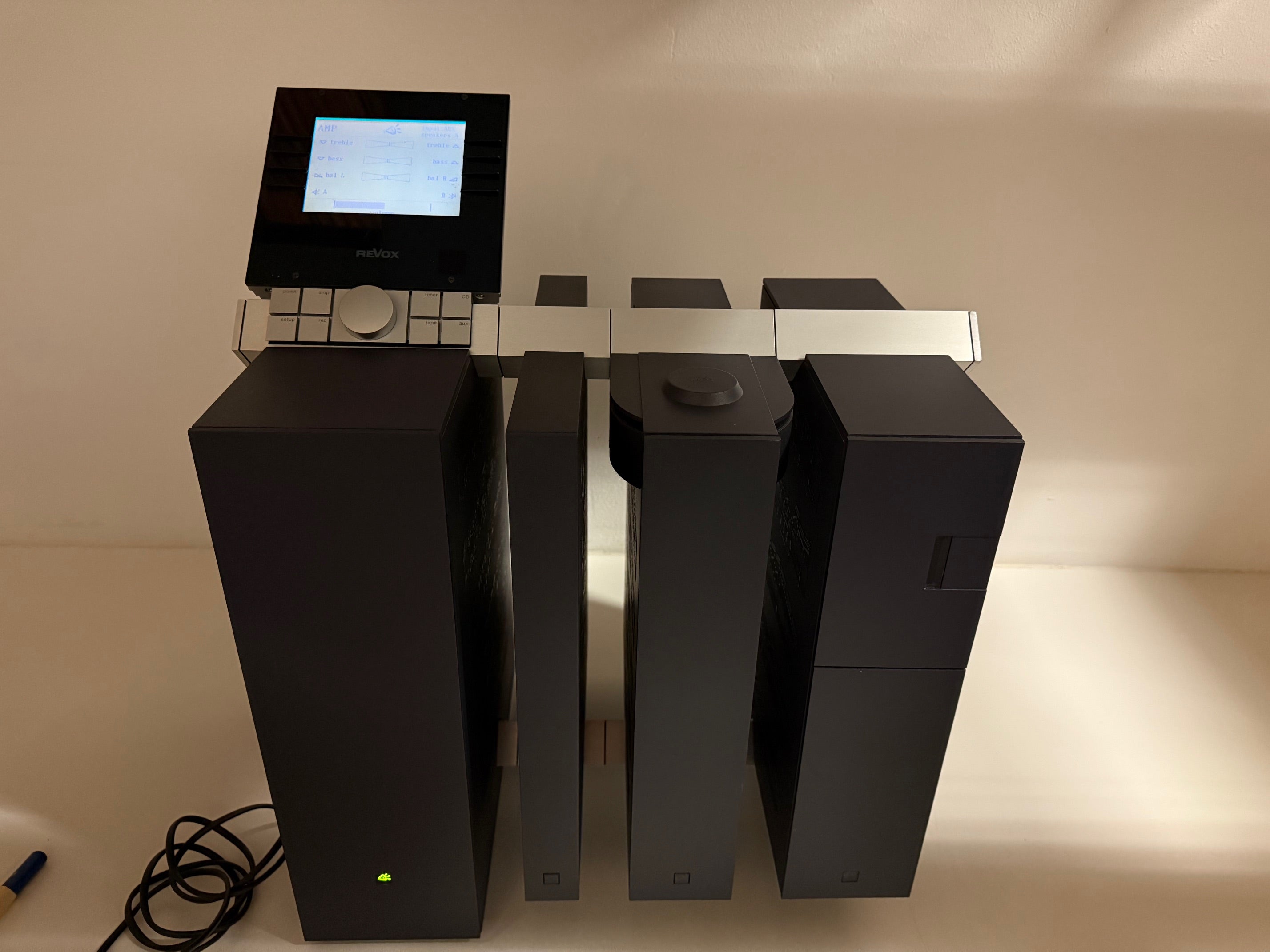 Studer Revox Evolution System complete set: tuner, cd-speler, cassettespeler en versterker.