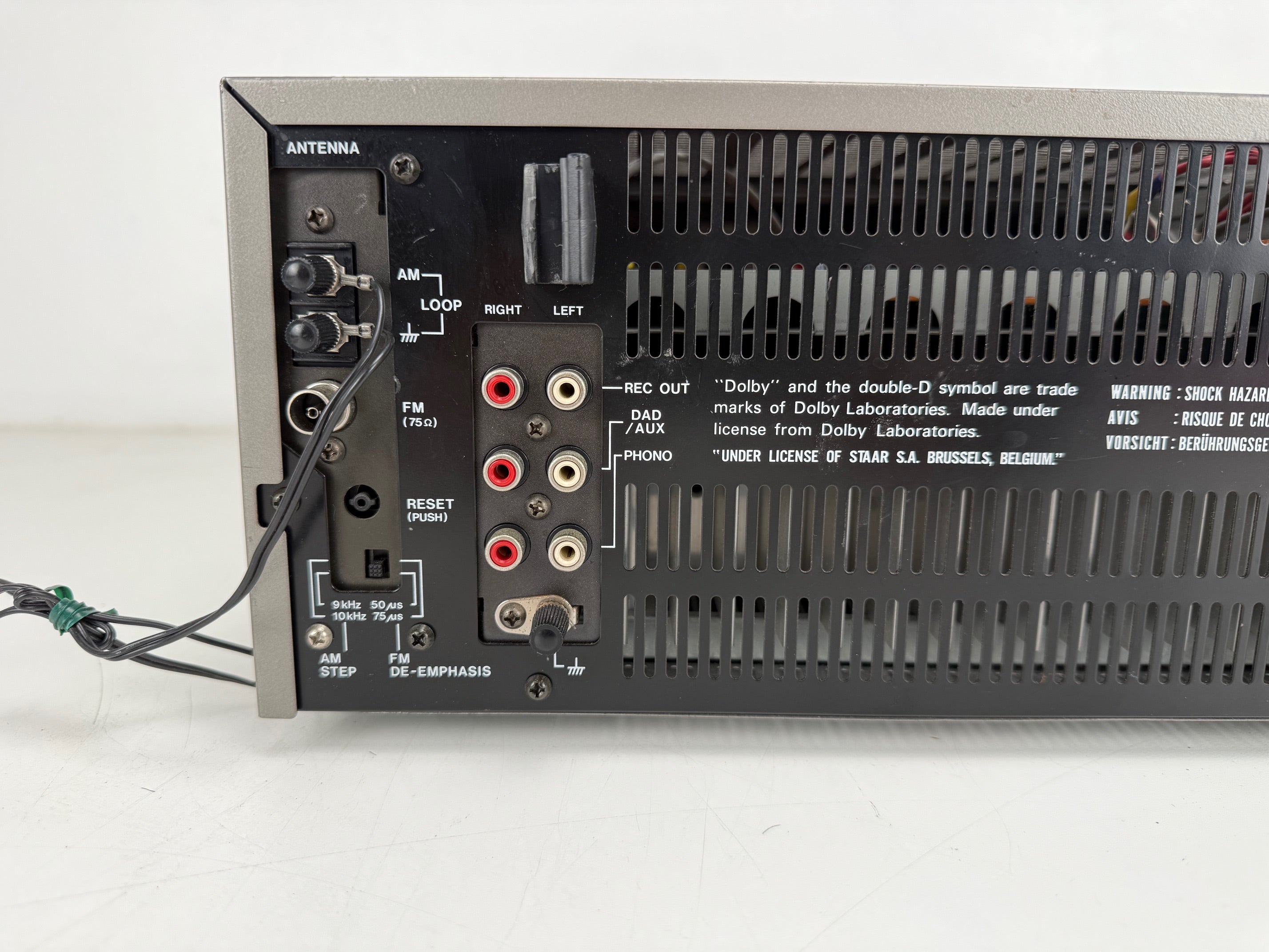 Akai Model FD-3 Hifi composietsysteem - Versterker/tuner/cassette-combinatie